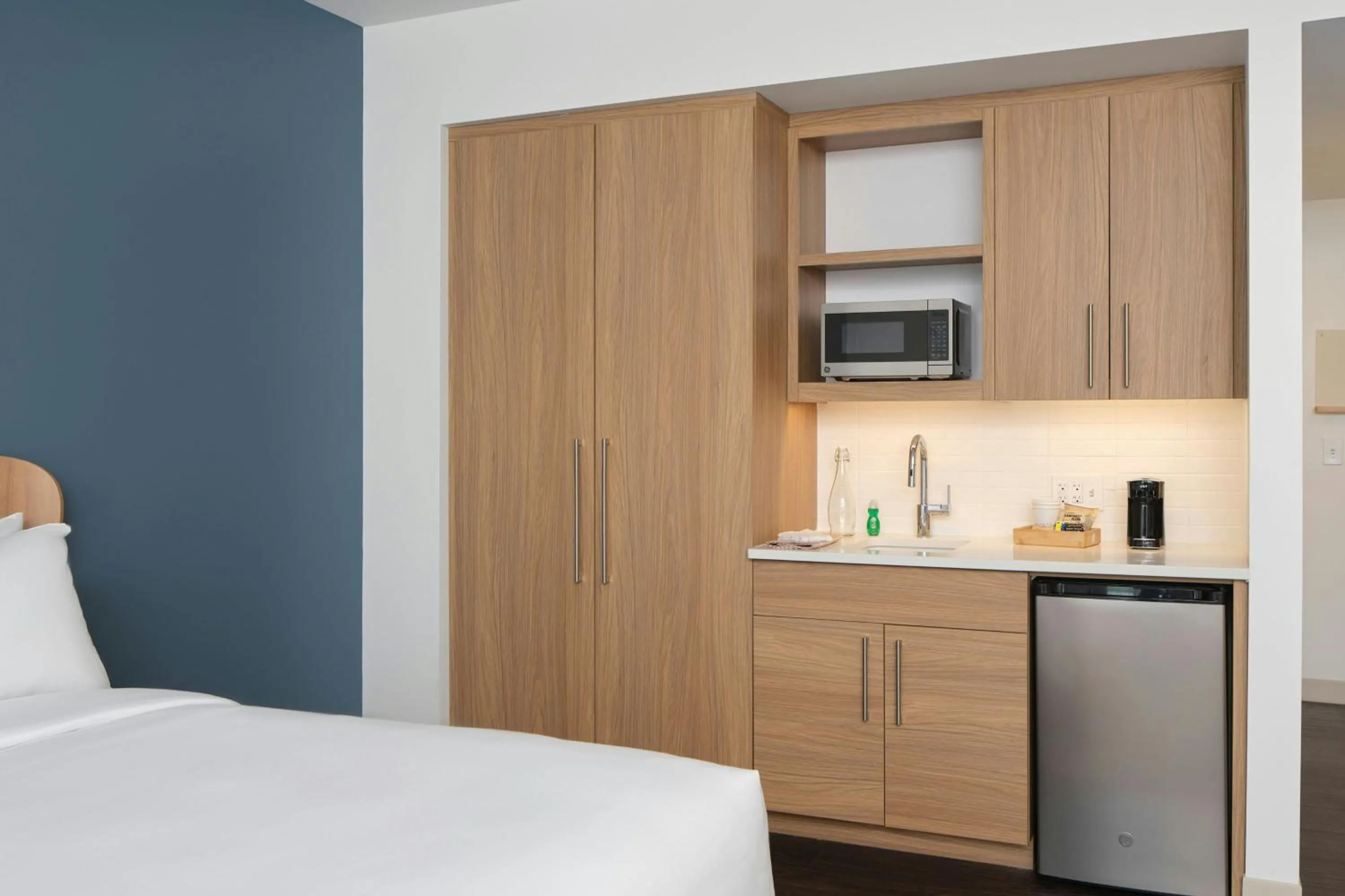 Standard Queen Room with Two Queen Beds in Element by Marriott Lenox Berkshires