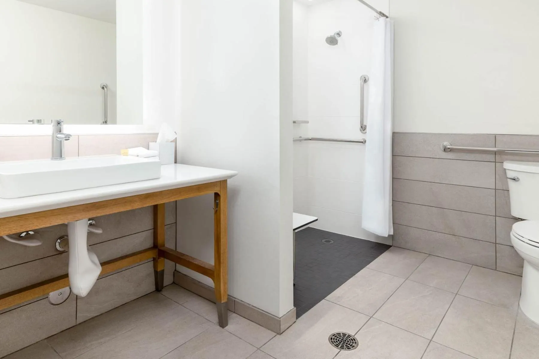 Bathroom in Element Las Vegas Airport