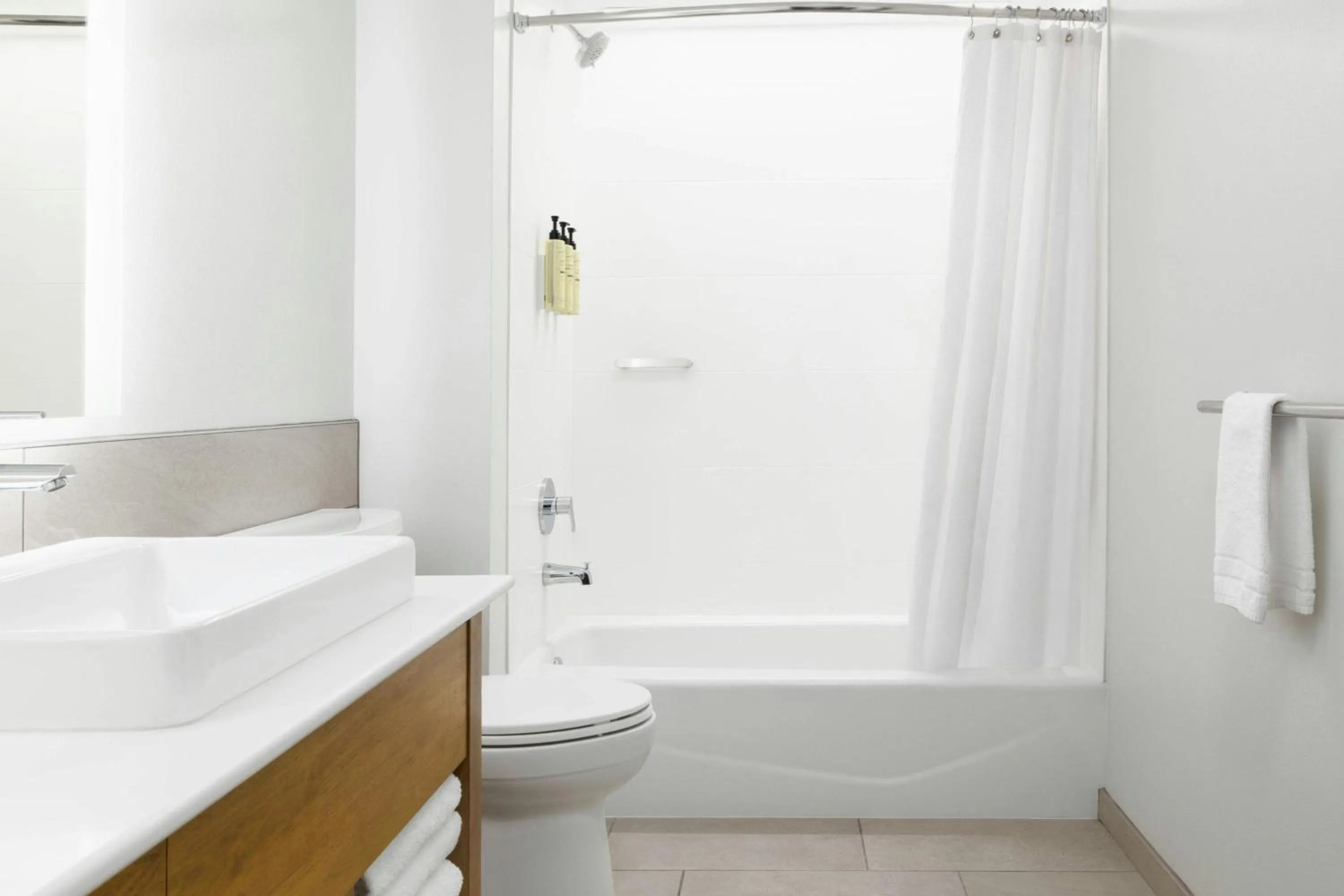 Bathroom in Element Las Vegas Airport