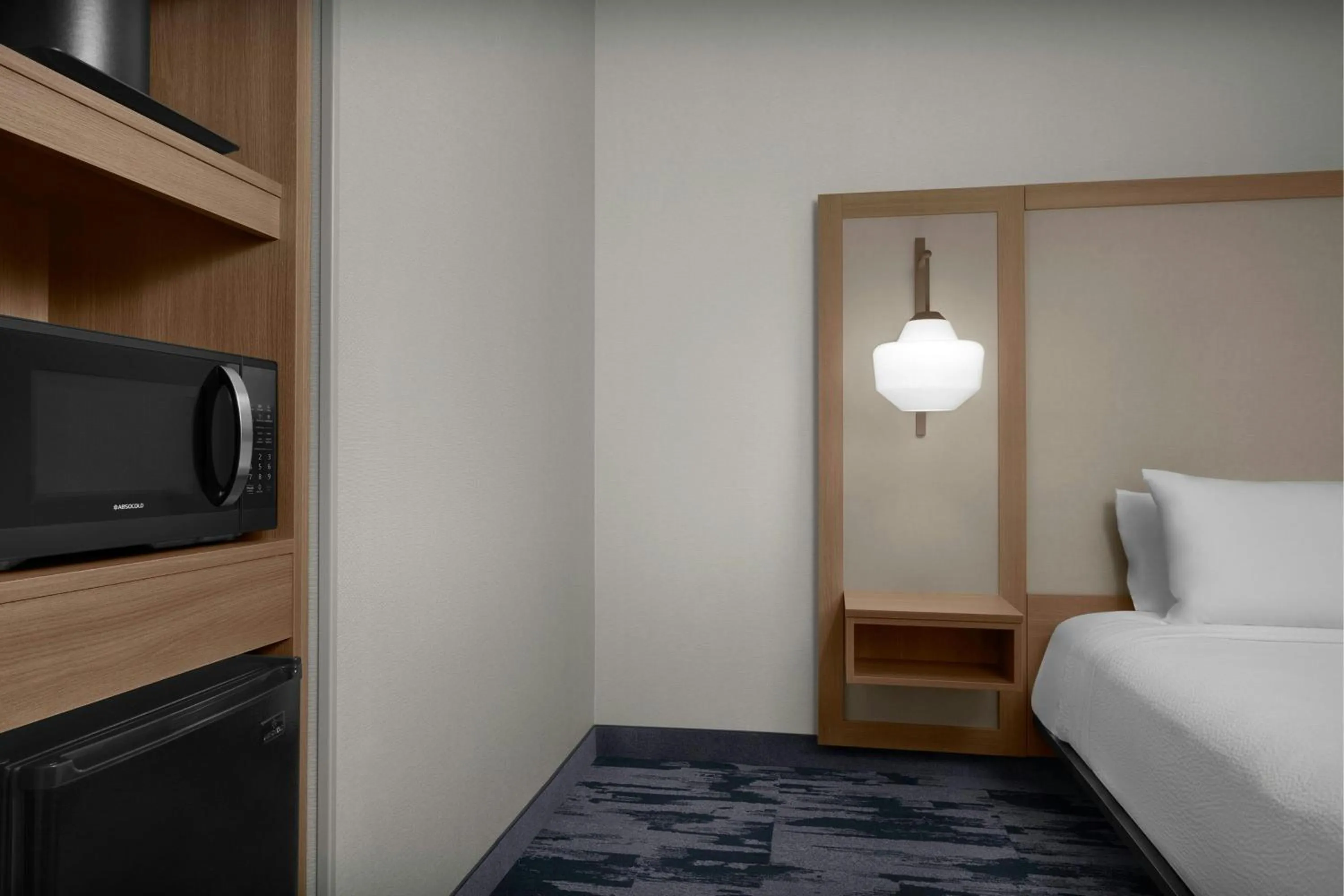 Photo of the whole room, Bed in Fairfield Inn & Suites Weldon