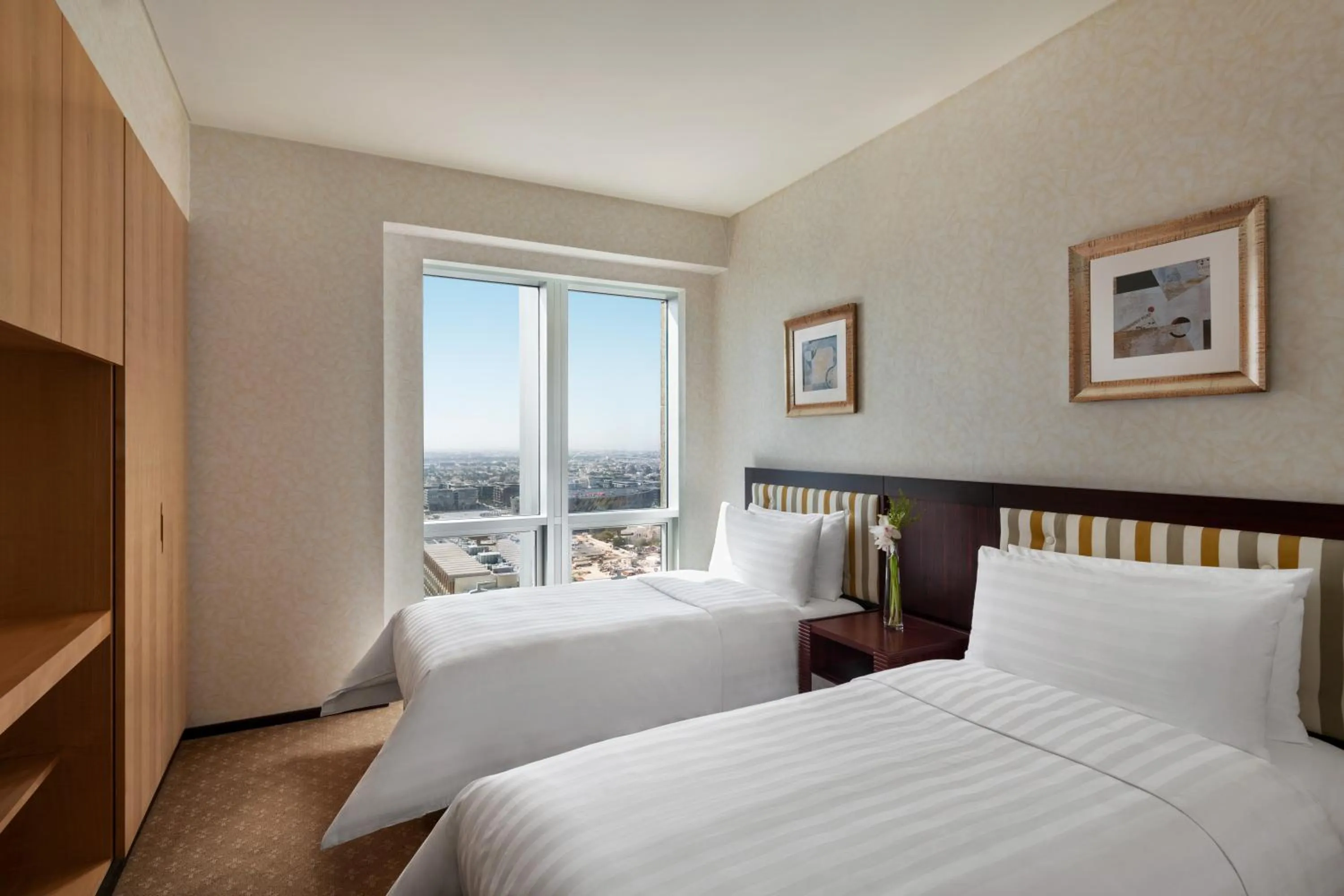 Photo of the whole room, Bed in Shangri-La Apartments