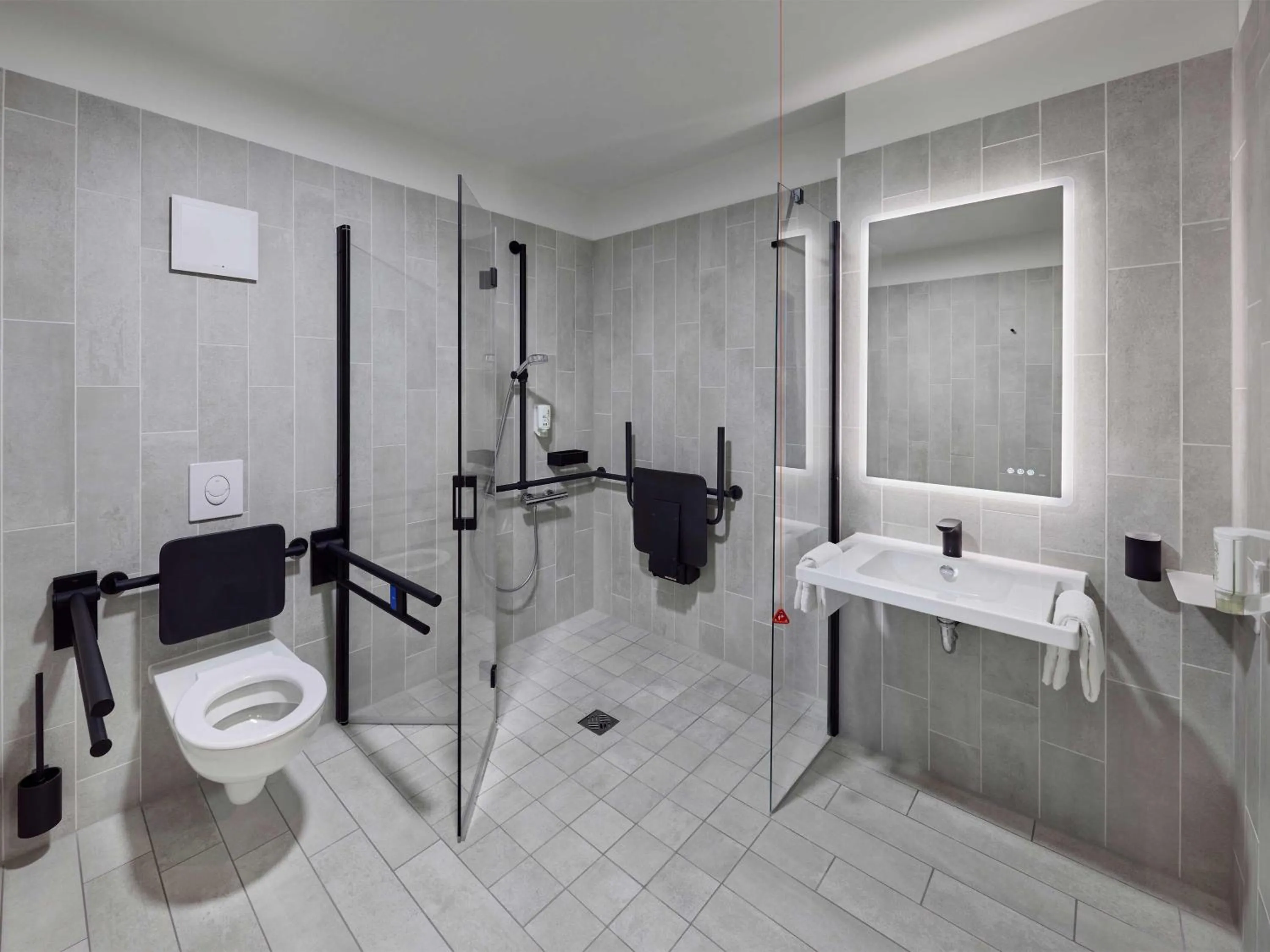 Bathroom in B&B HOTEL Emmerich