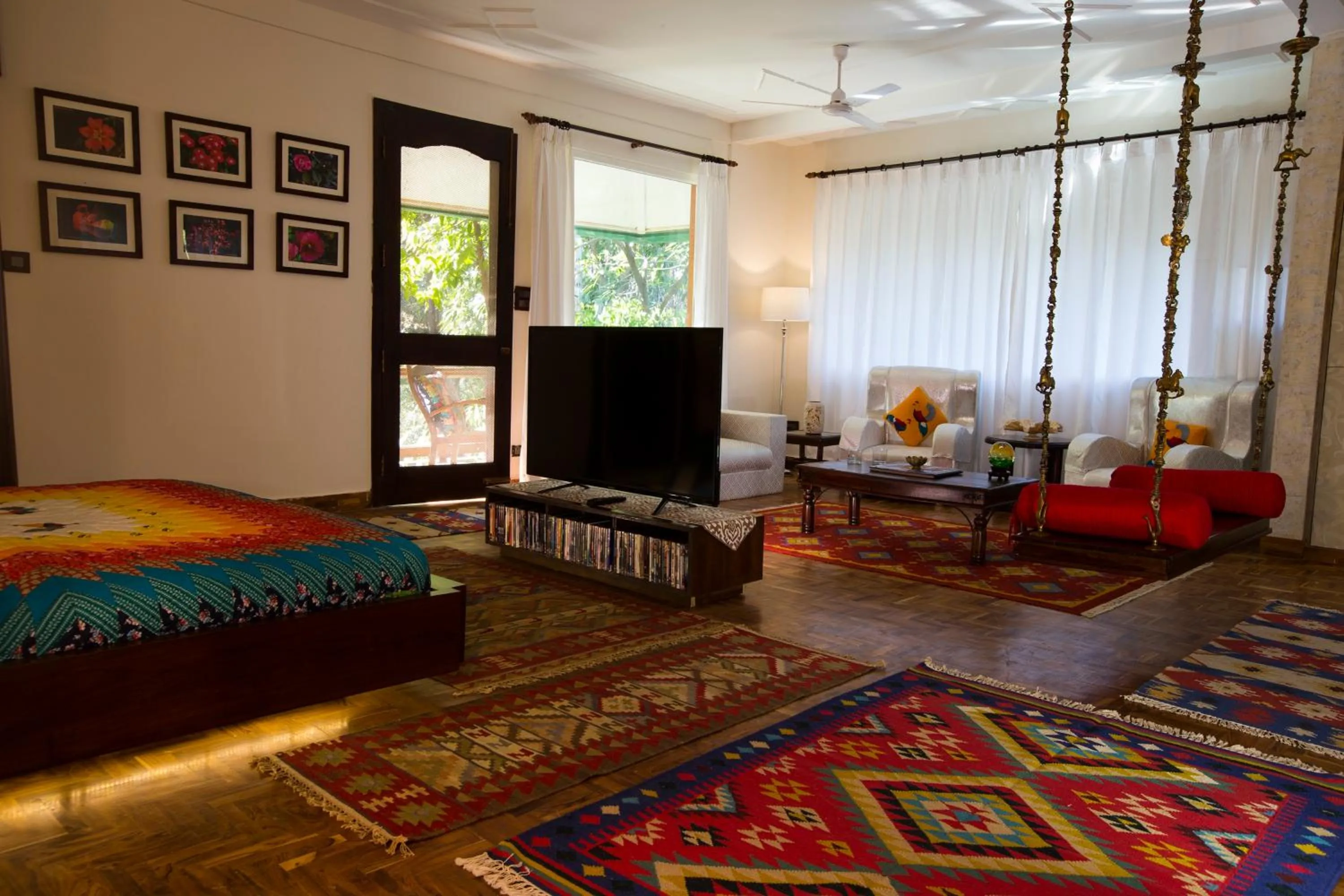 TV and multimedia, Bed in Shaheen Bagh - A Luxury Boutique Resort & Spa