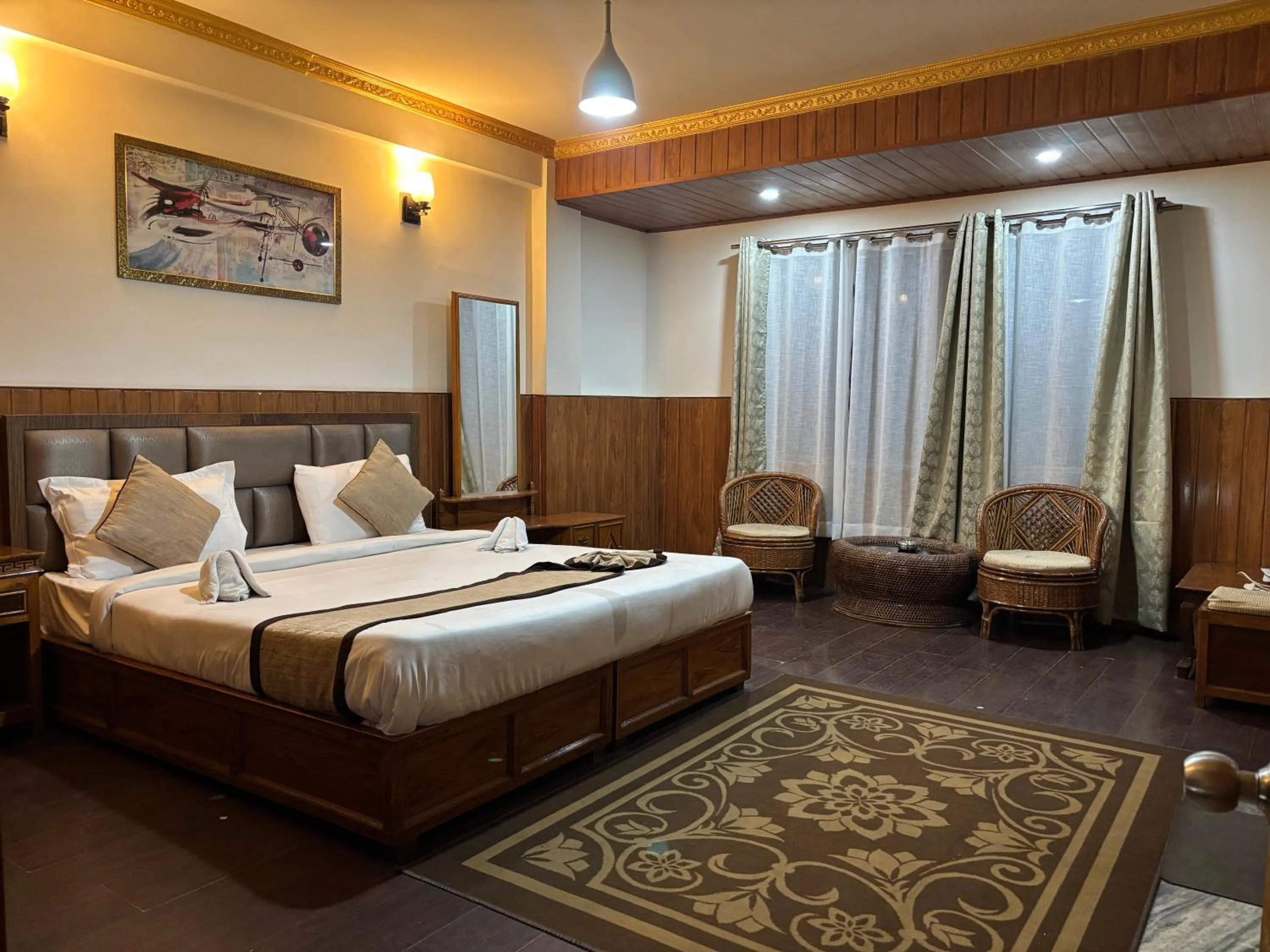 Bedroom, Bed in Hotel KASTURI PALACE & RESTAURANT DARJEELING