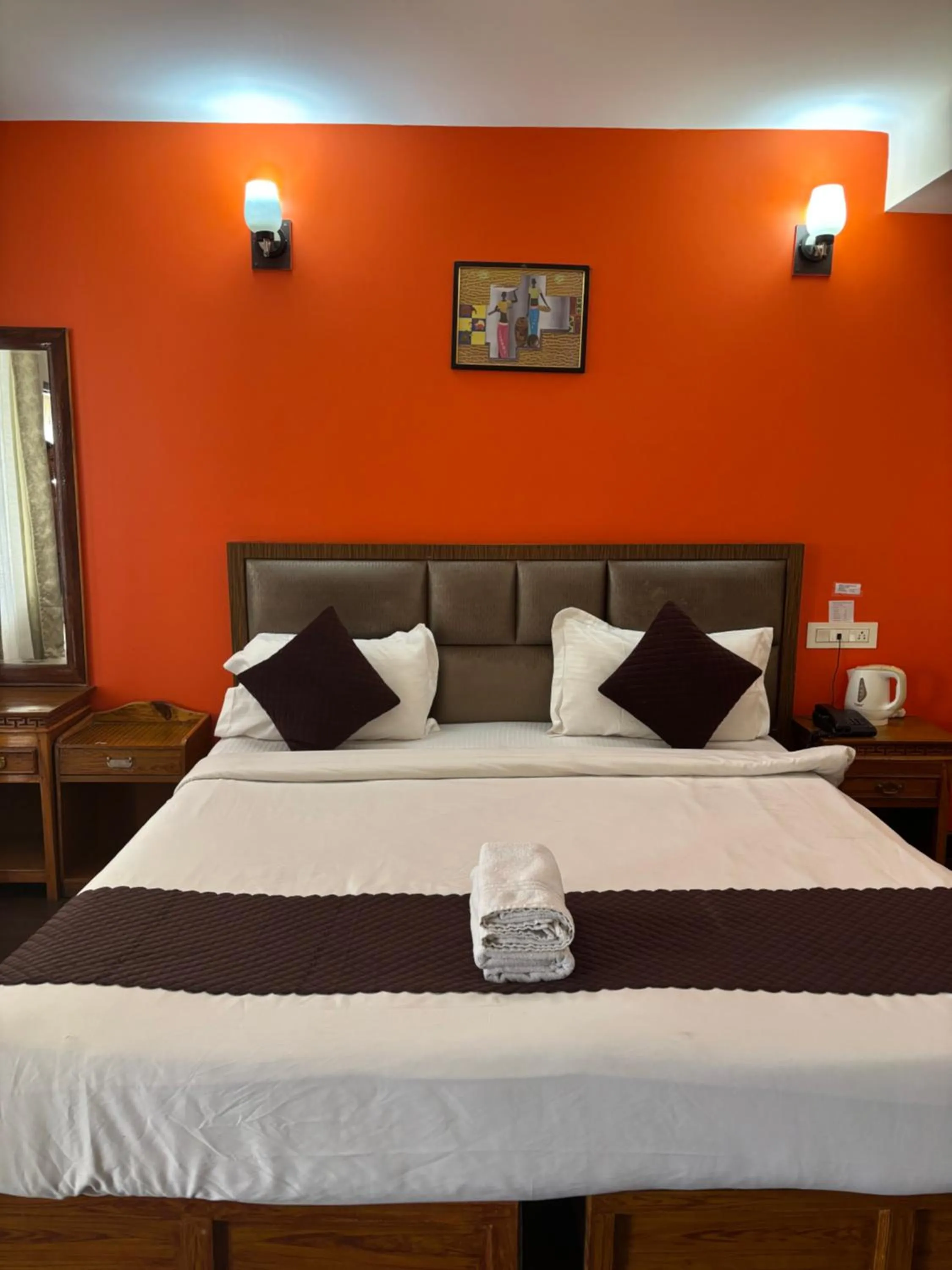 Bed in Hotel KASTURI PALACE & RESTAURANT DARJEELING