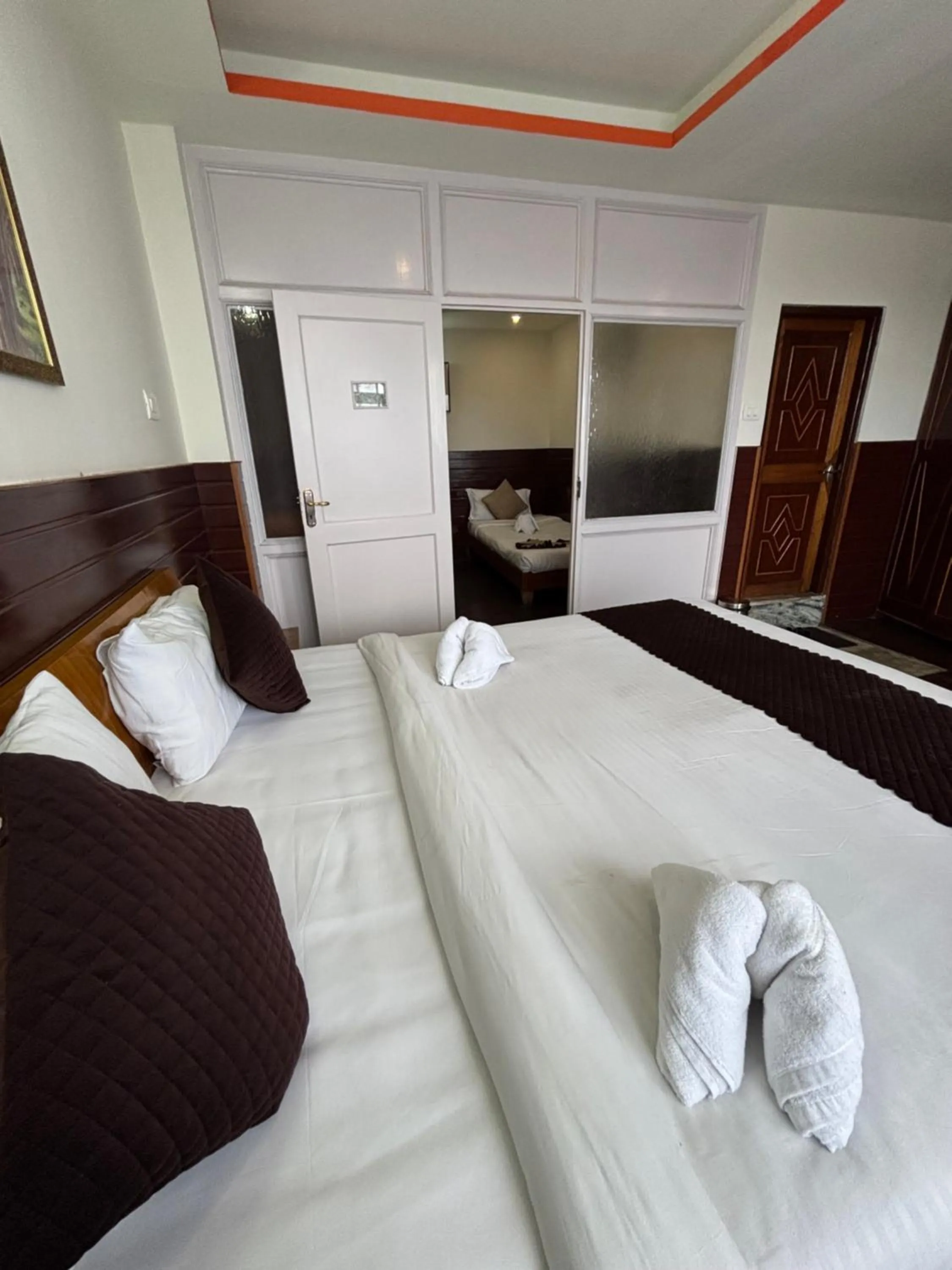Bed in Hotel KASTURI PALACE & RESTAURANT DARJEELING