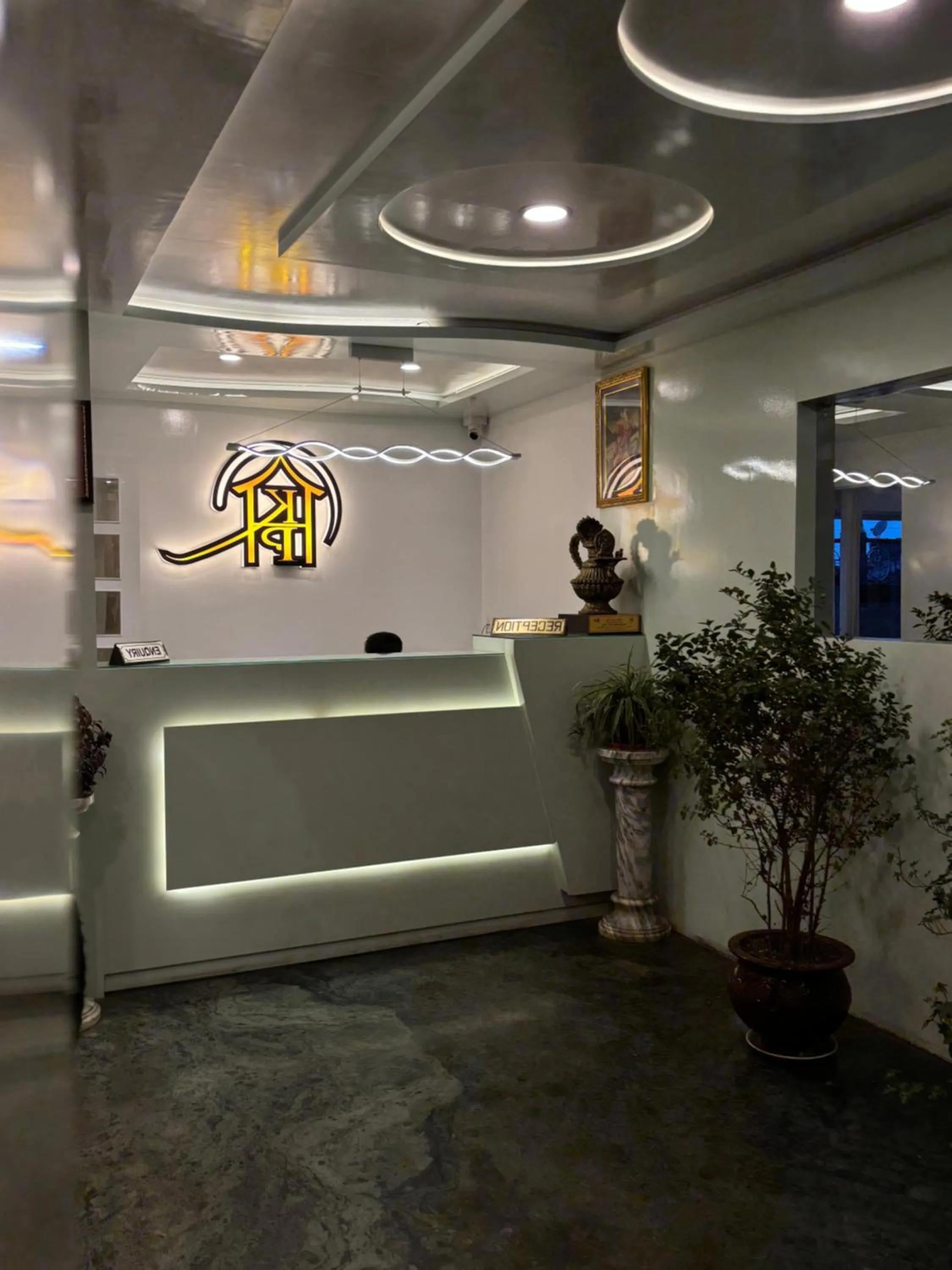 Lobby or reception in Hotel KASTURI PALACE & RESTAURANT DARJEELING