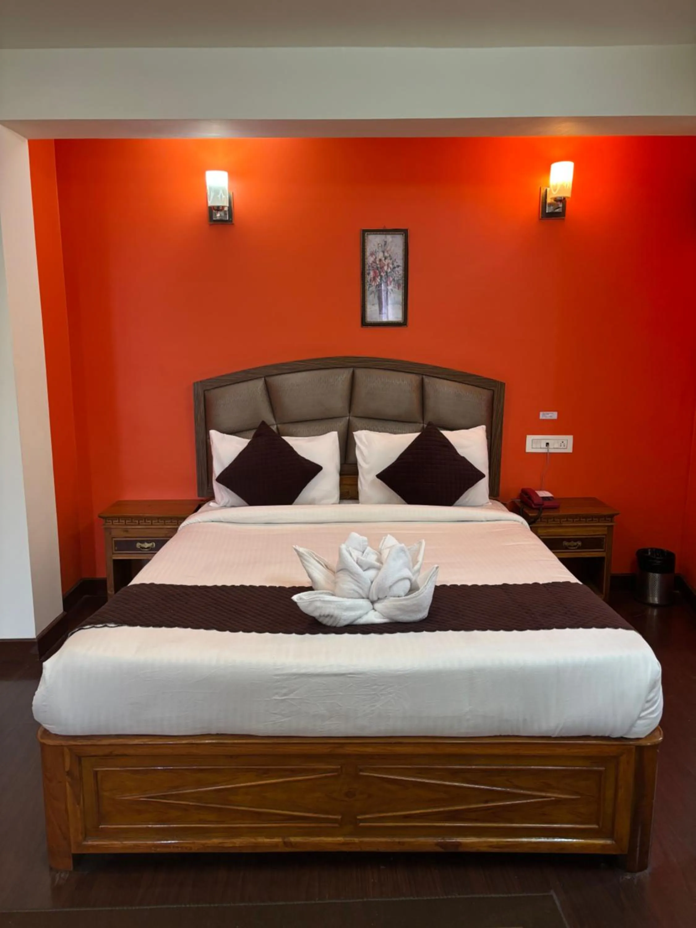 Bedroom, Bed in Hotel KASTURI PALACE & RESTAURANT DARJEELING