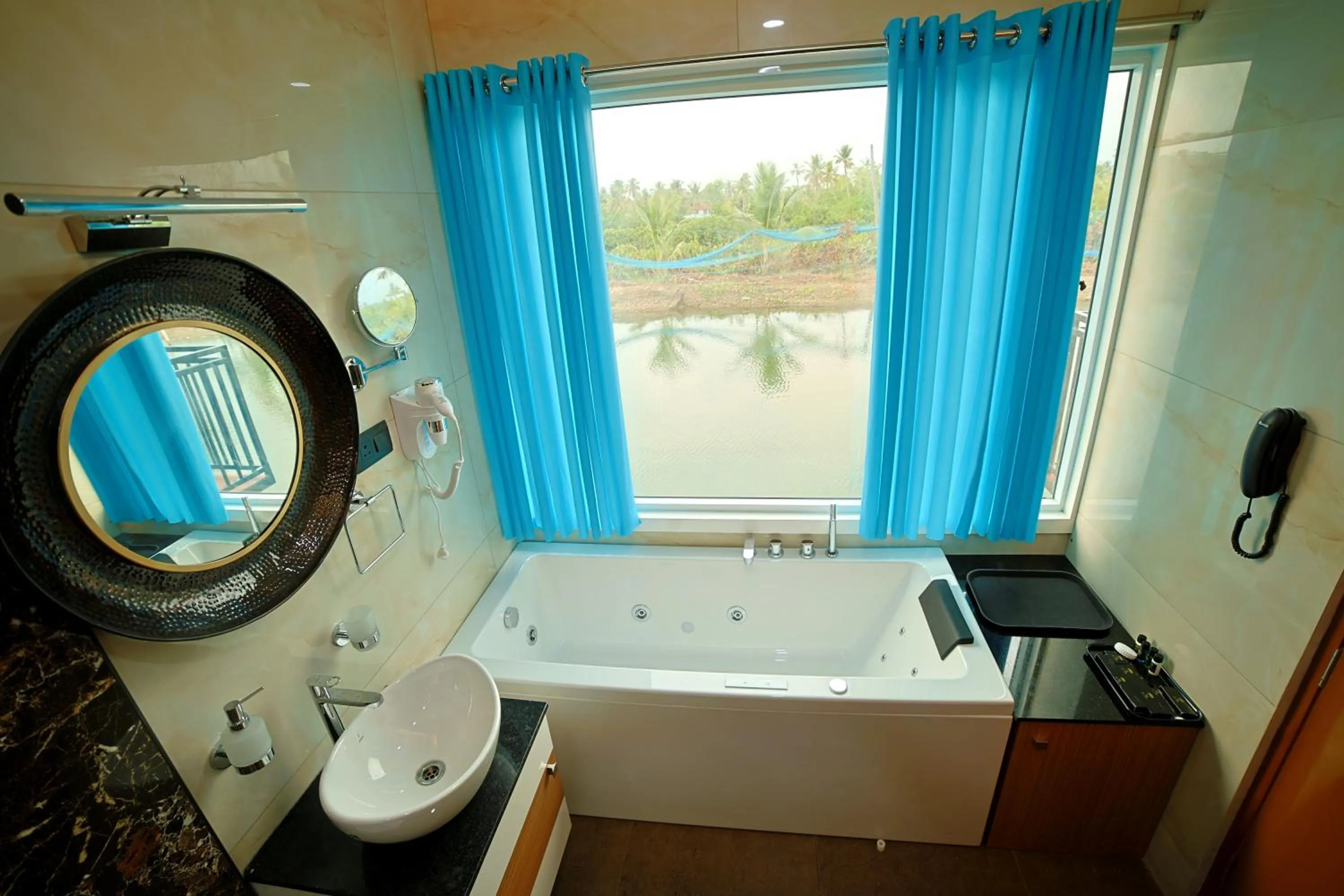 Bathroom in S Cross Munroe Island Resort