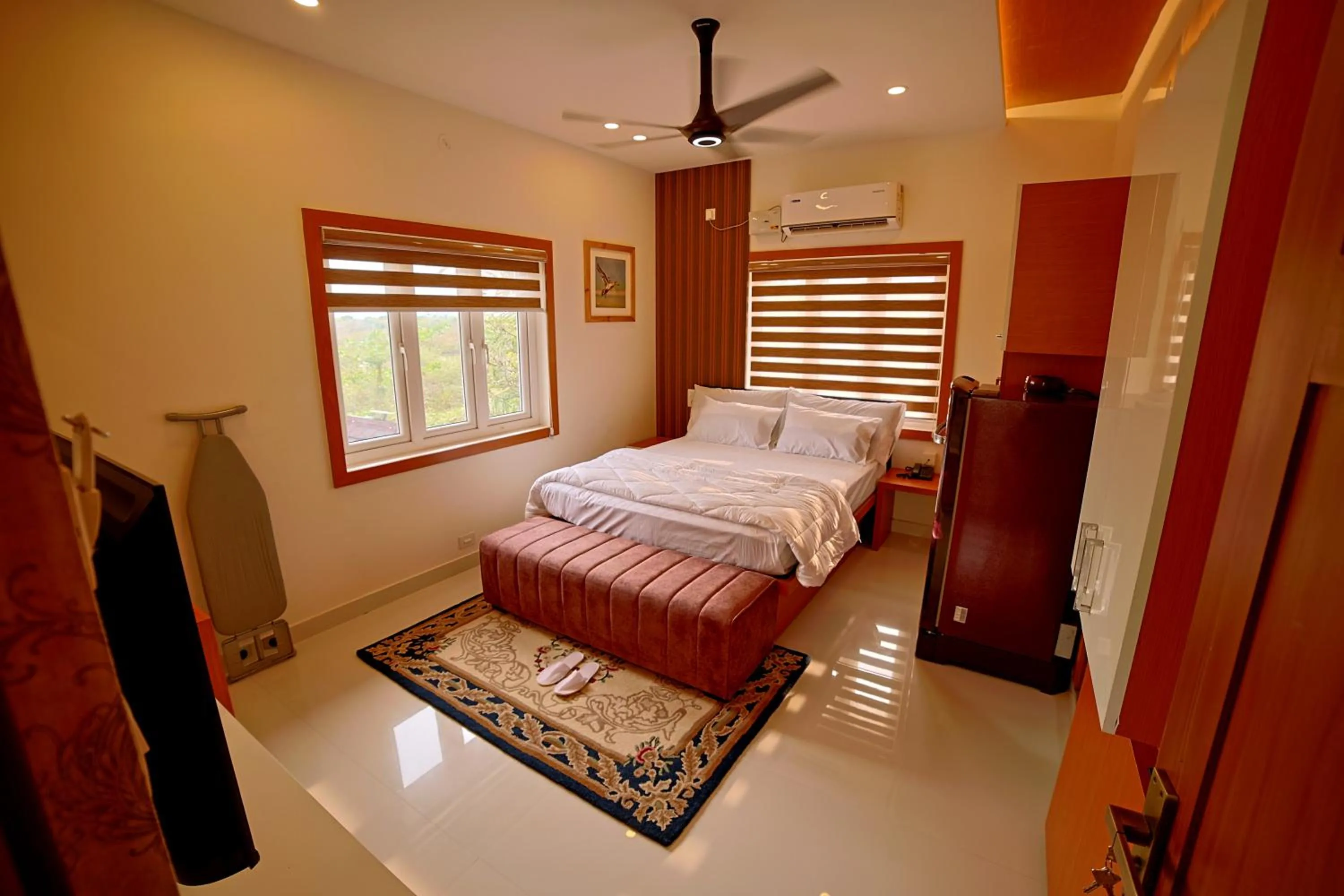 Bedroom, Bed in S Cross Munroe Island Resort