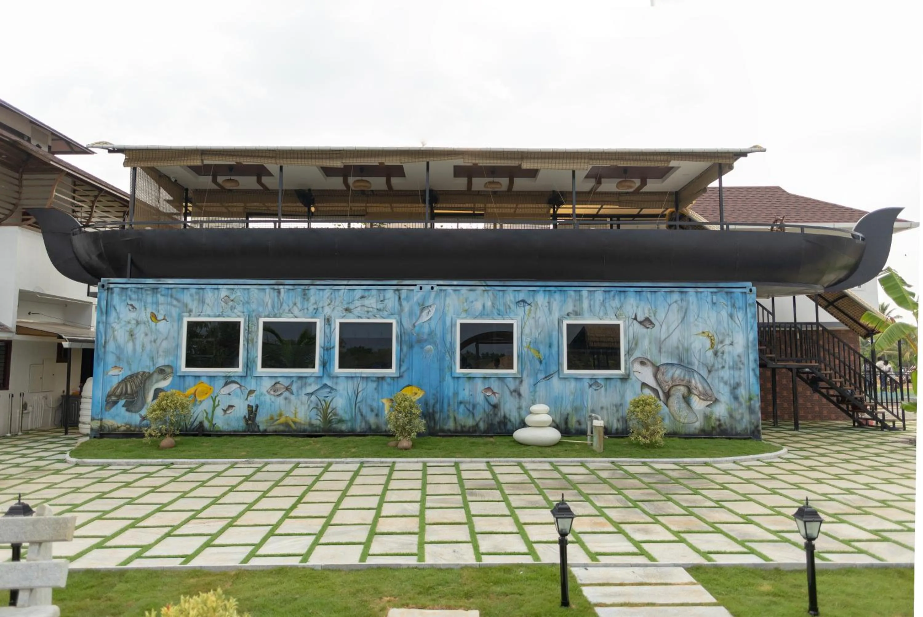 Restaurant/places to eat in S Cross Munroe Island Resort
