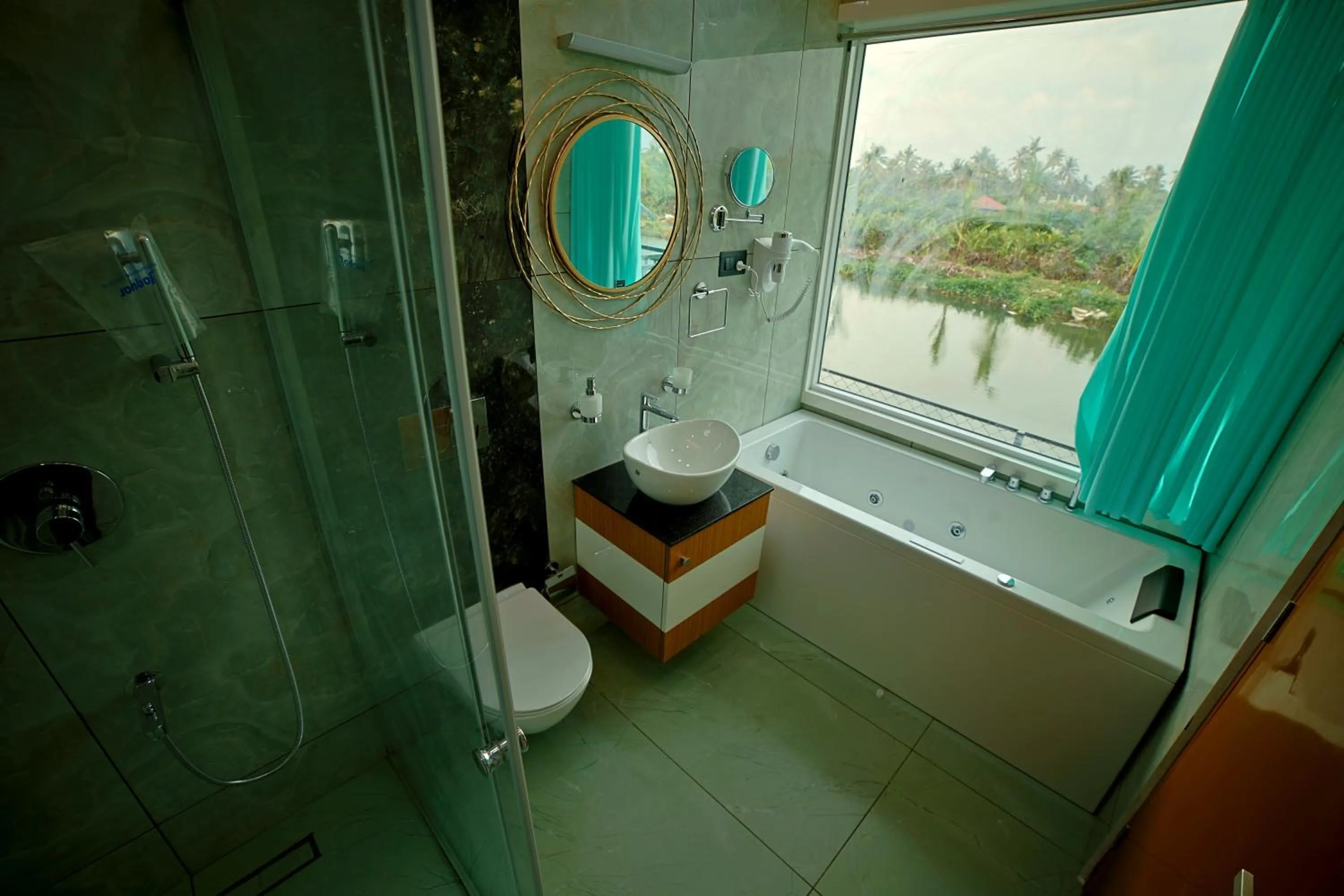 Shower in S Cross Munroe Island Resort