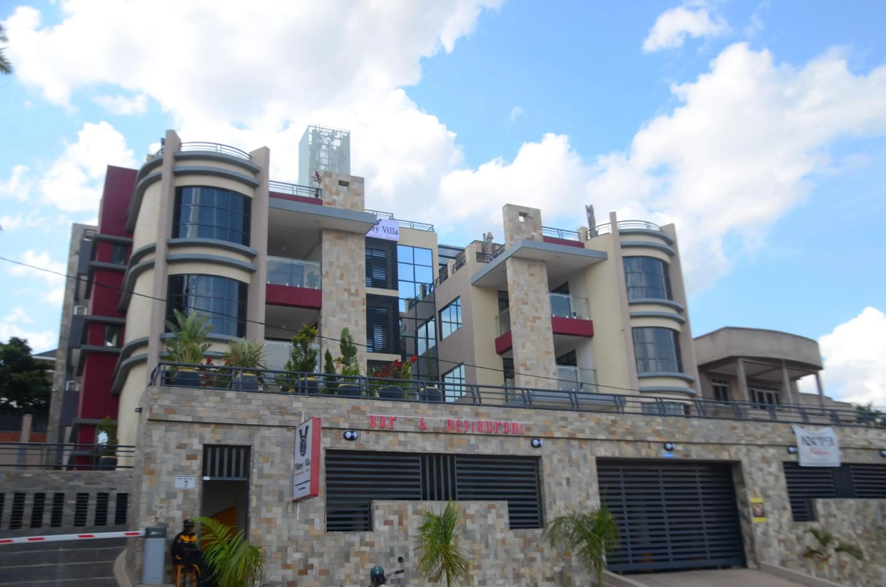 Property building in Victory Villa Apartment hotel