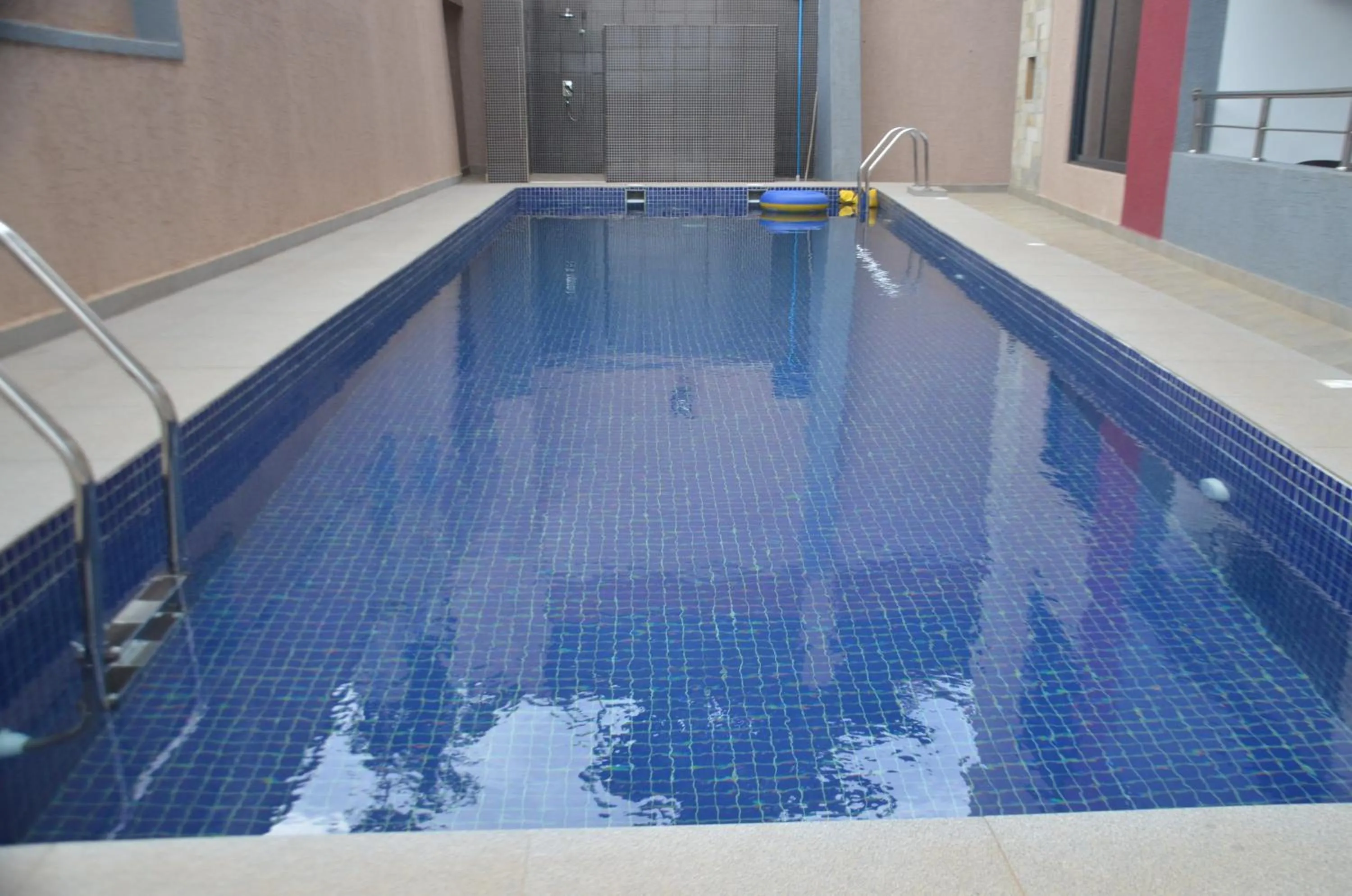 Swimming pool in Victory Villa Apartment hotel