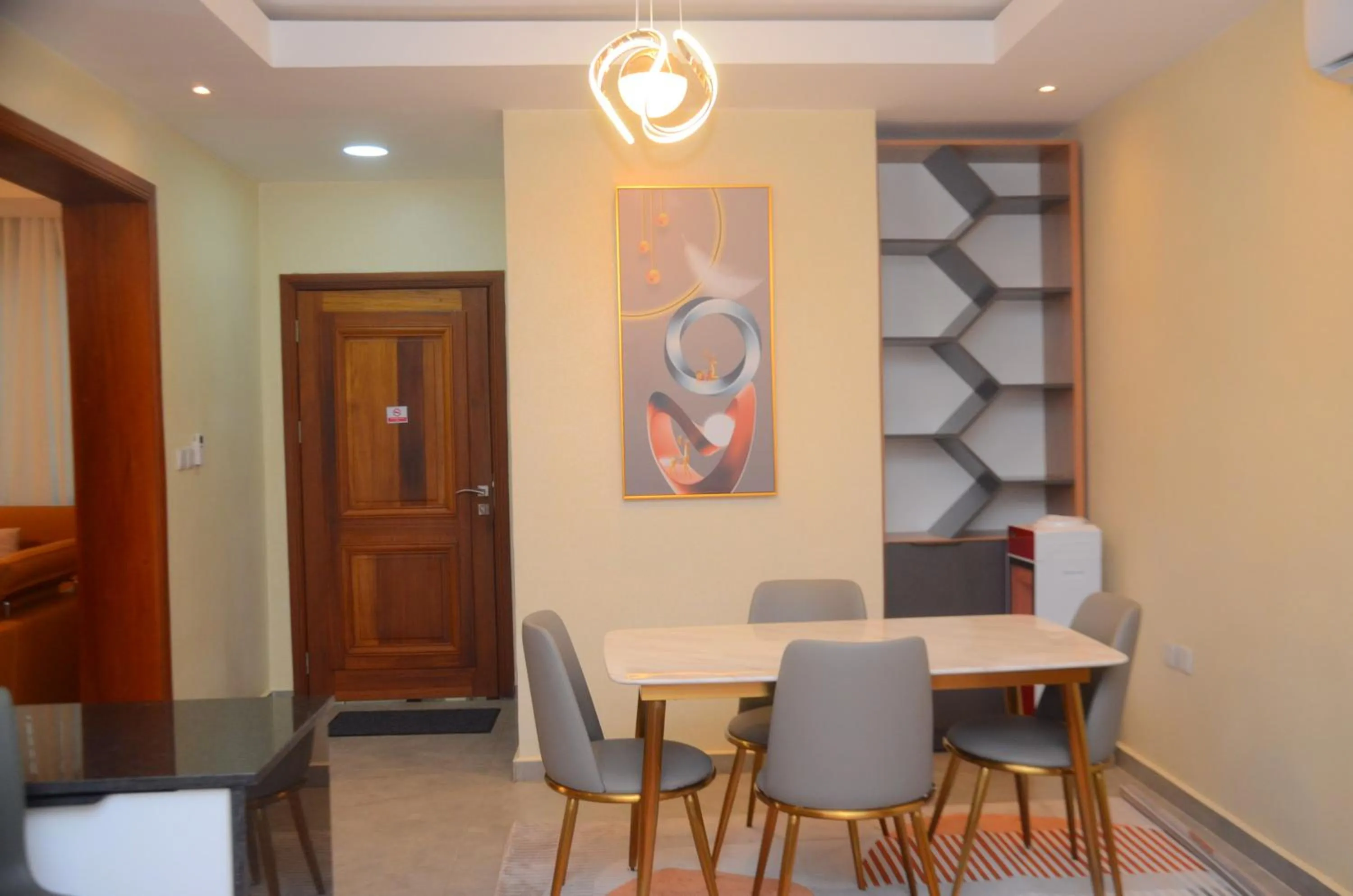 Dining area in Victory Villa Apartment hotel