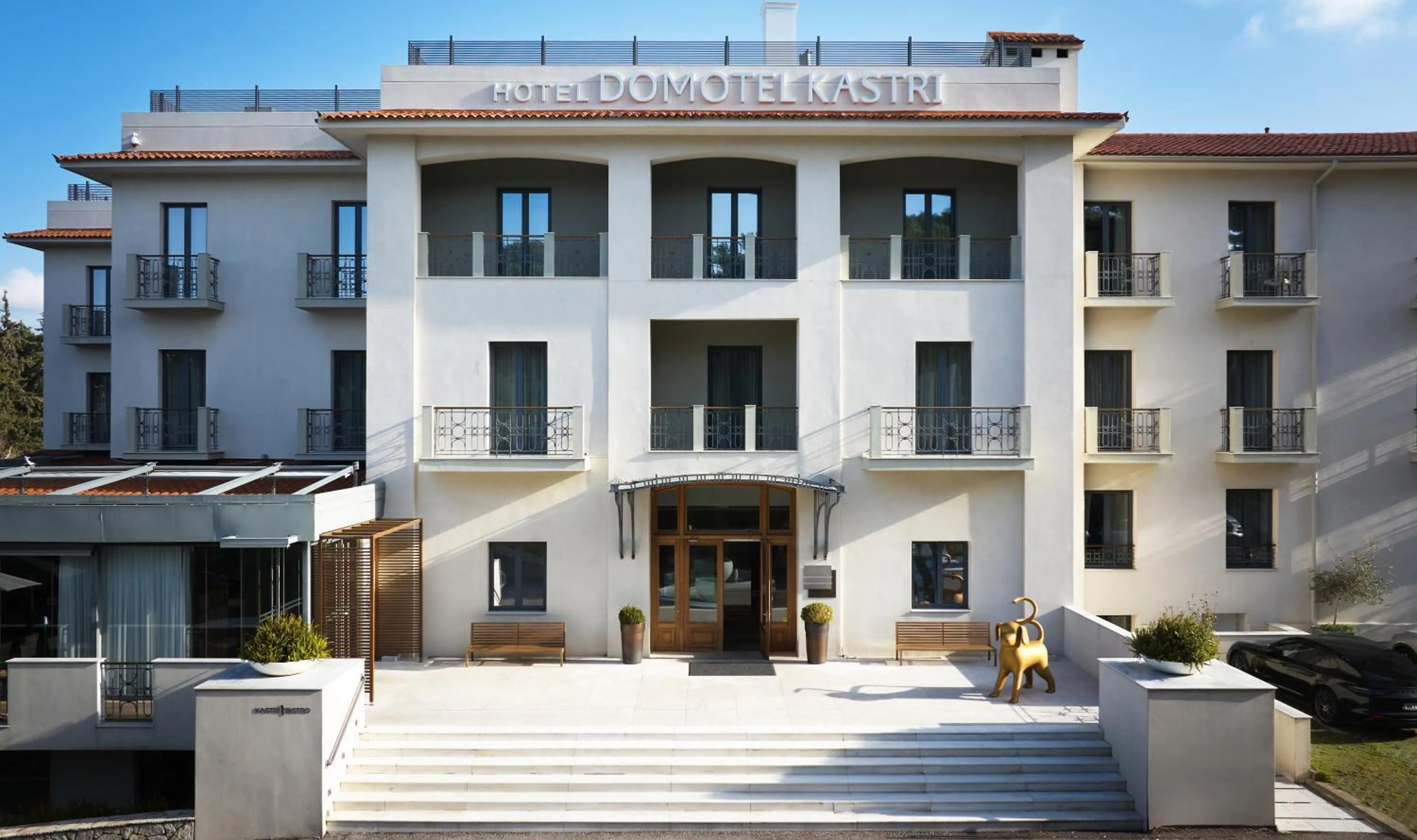 Property building in Domotel Kastri