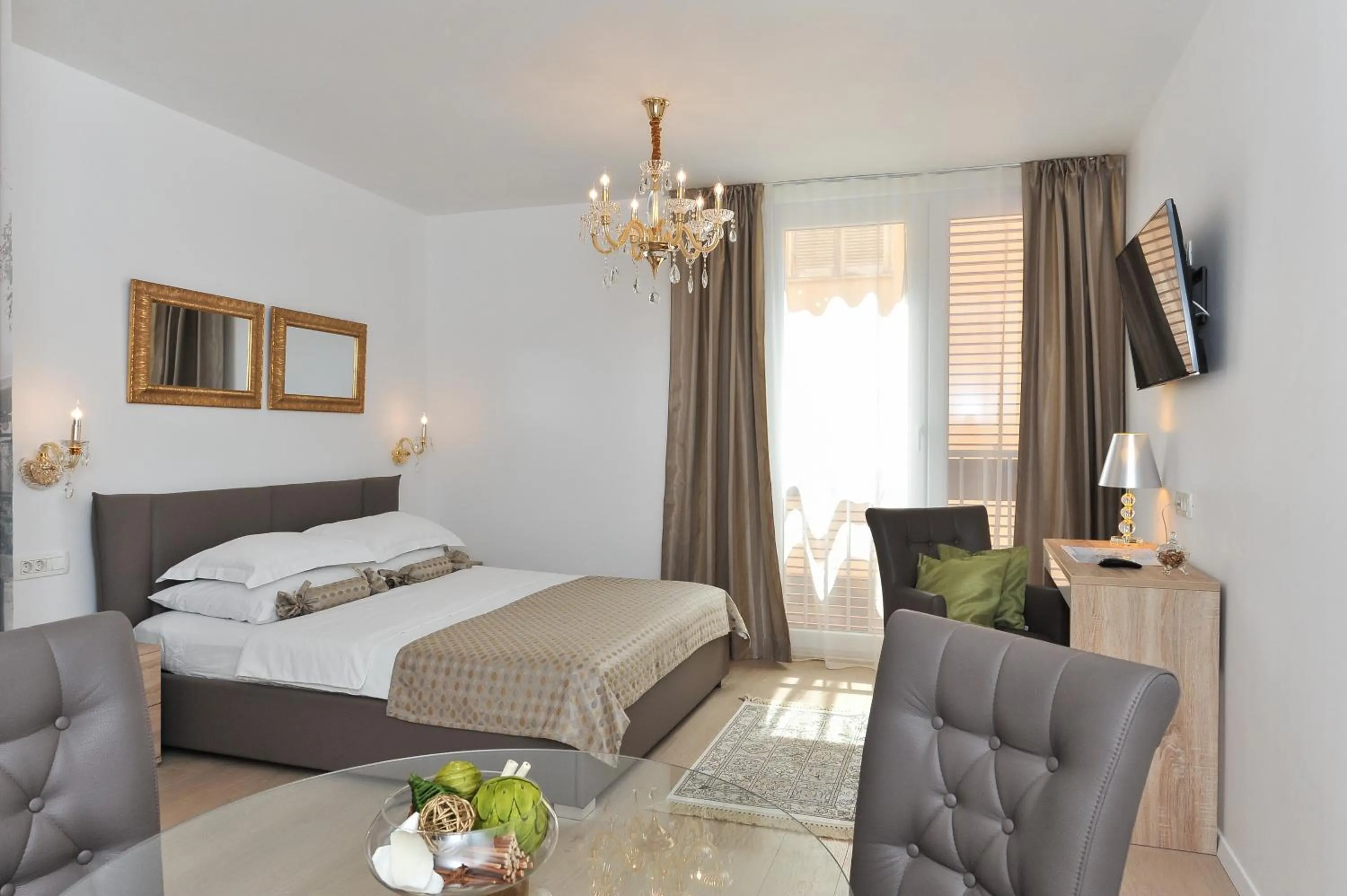 Seating area, Bed in Luka Residence Apartments