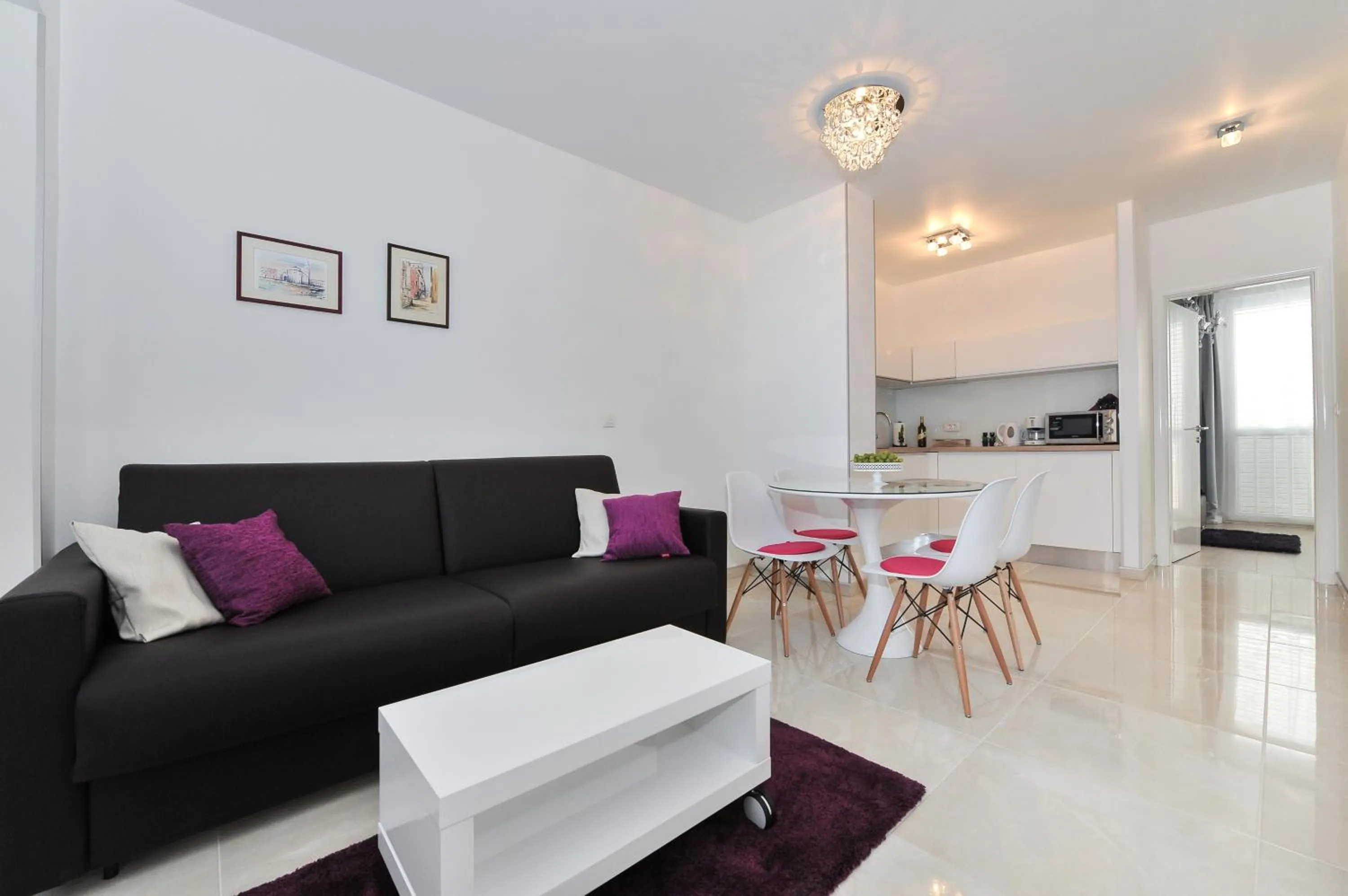 Kitchen or kitchenette in Luka Residence Apartments