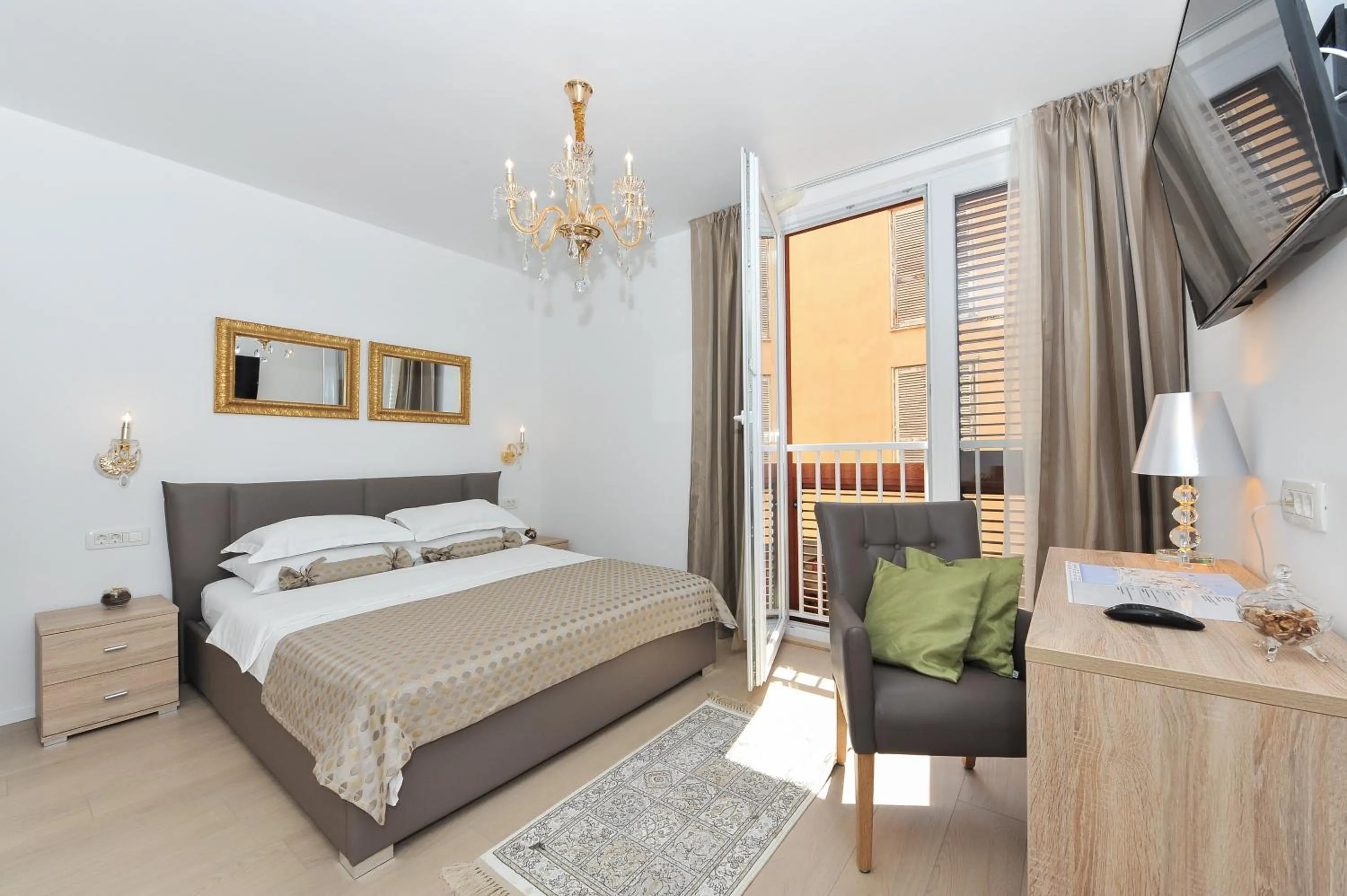 Bed in Luka Residence Apartments