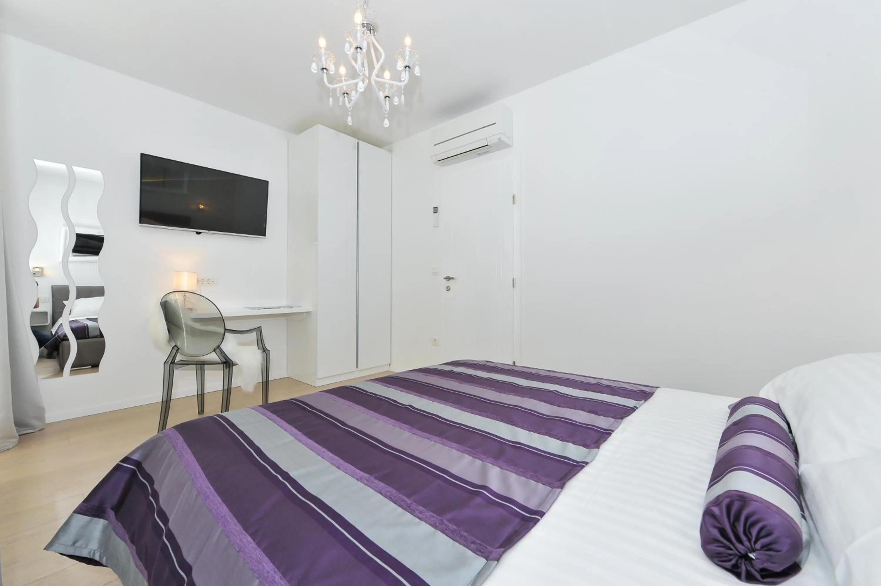 Bed in Luka Residence Apartments