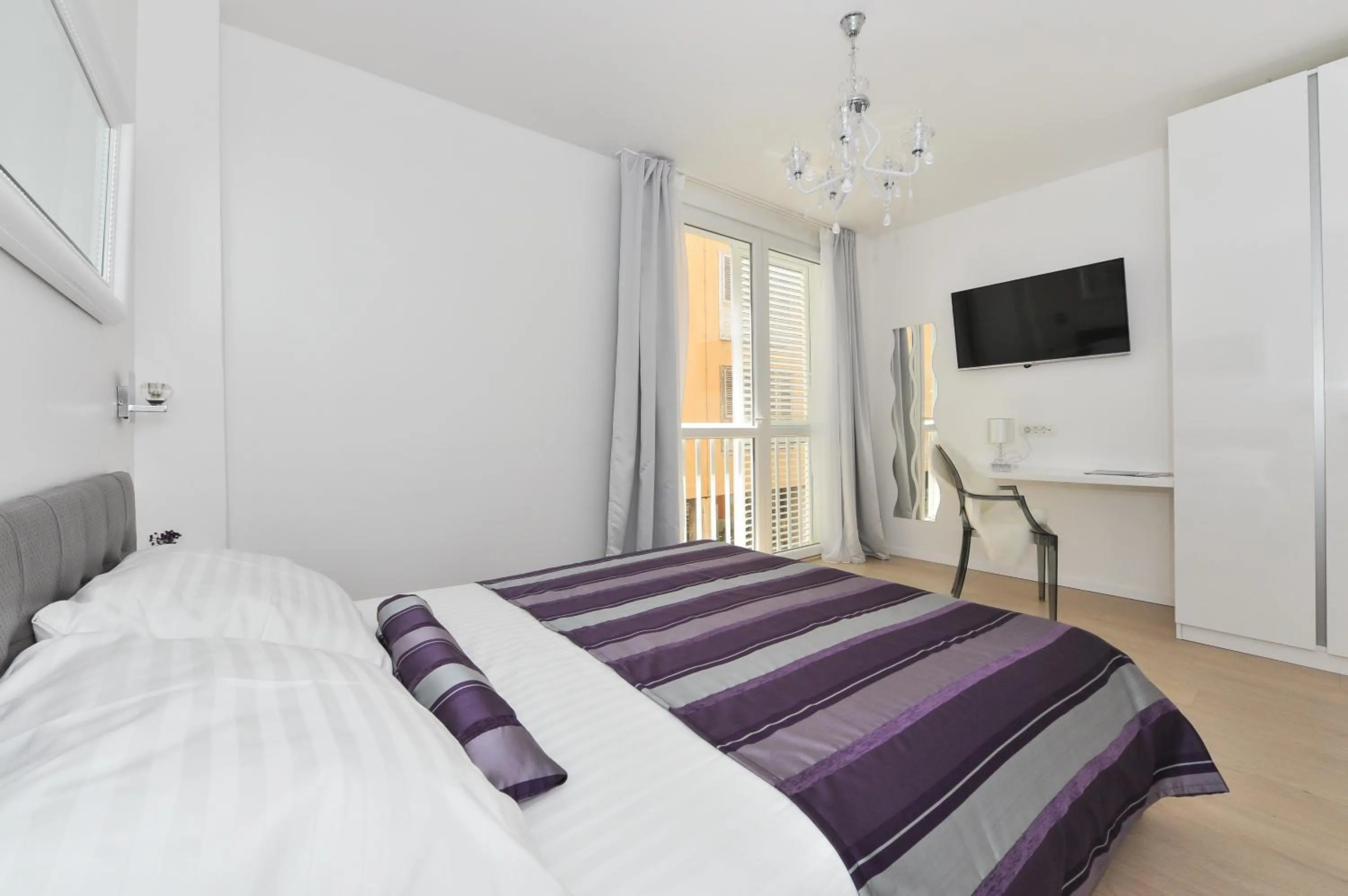 Bed in Luka Residence Apartments