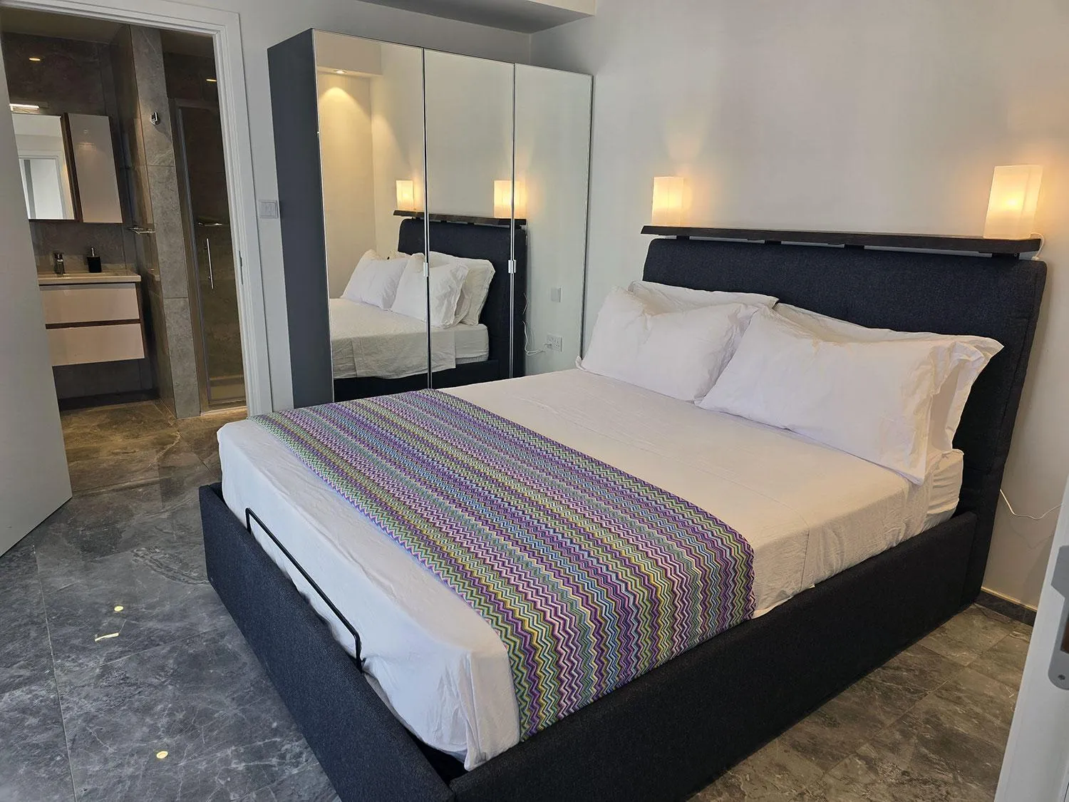 Bed in Mercury Suites - Skydream Getaways