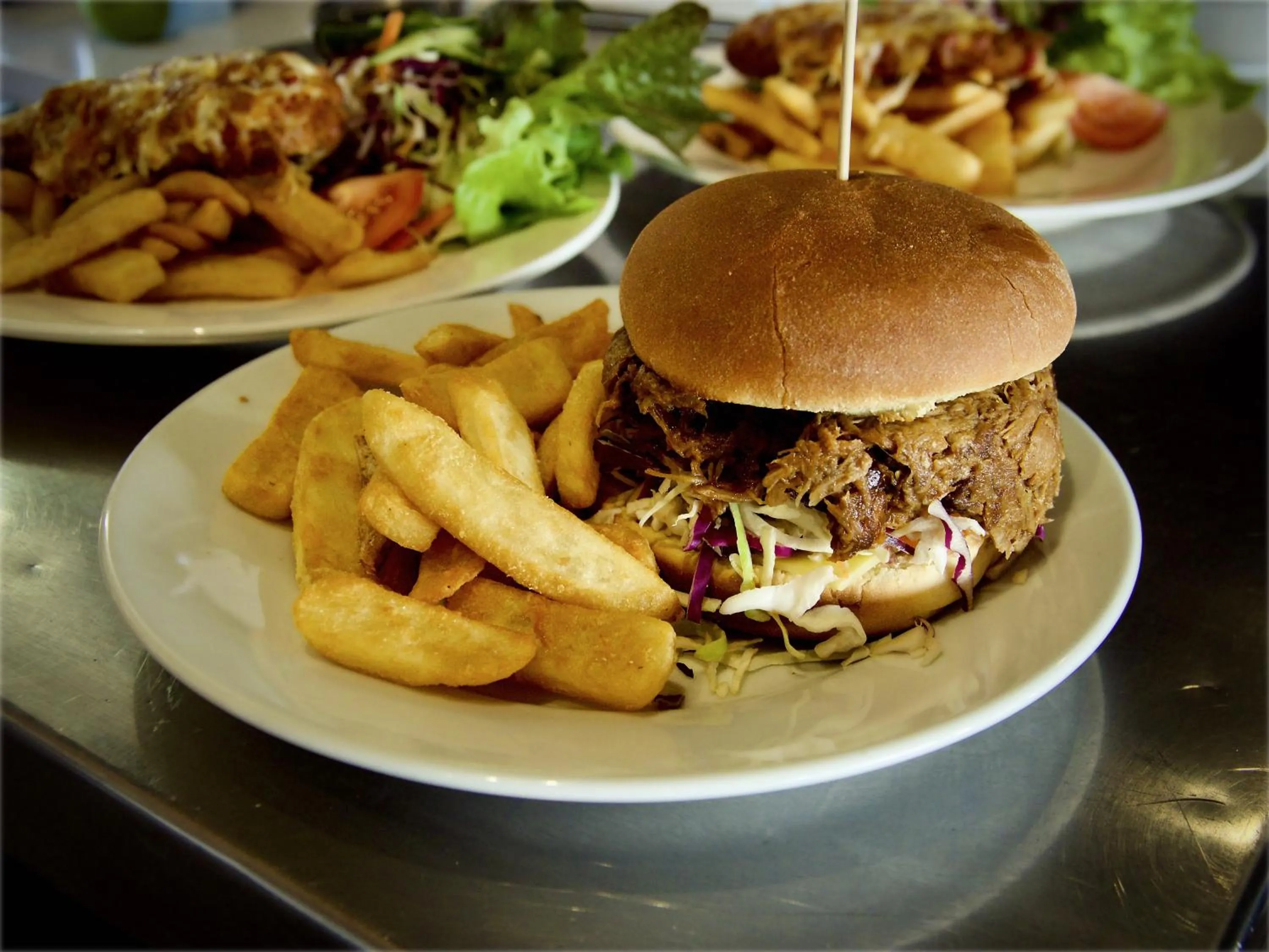 Food in Rod 'N' Reel Hotel Motel Woodburn