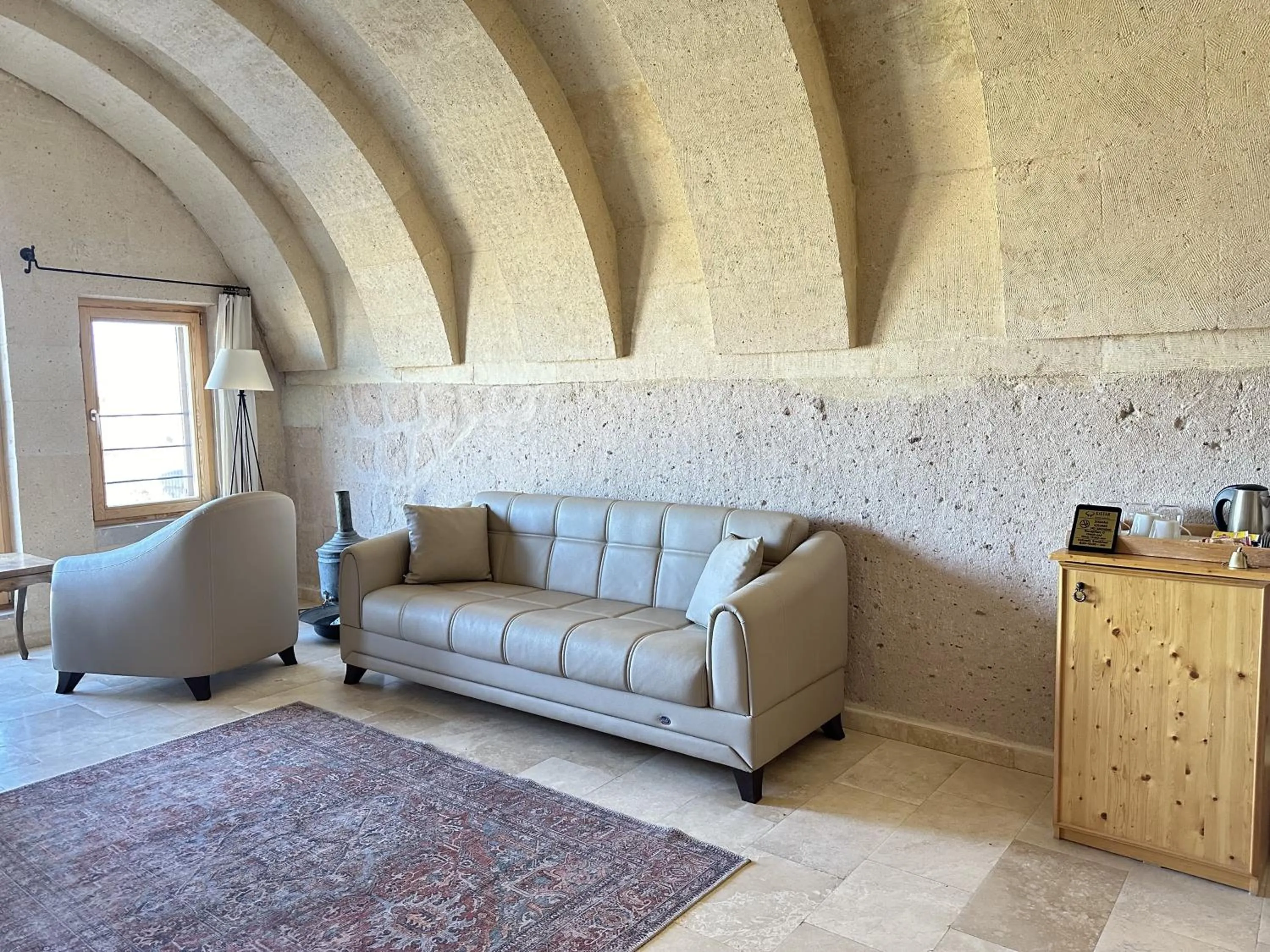 Coffee/tea facilities in Kistar Cave Hotel