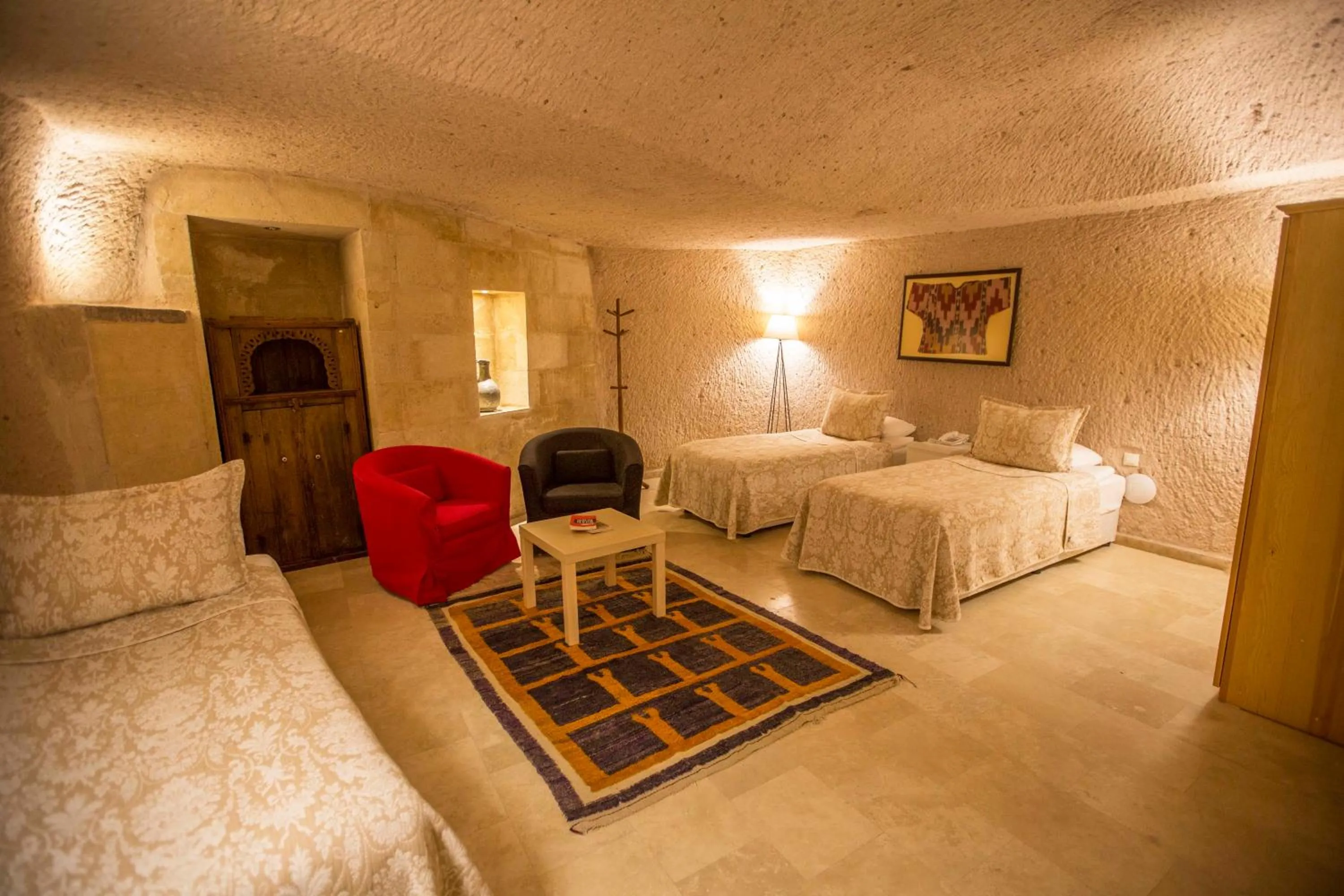 Decorative detail, Bed in Kistar Cave Hotel