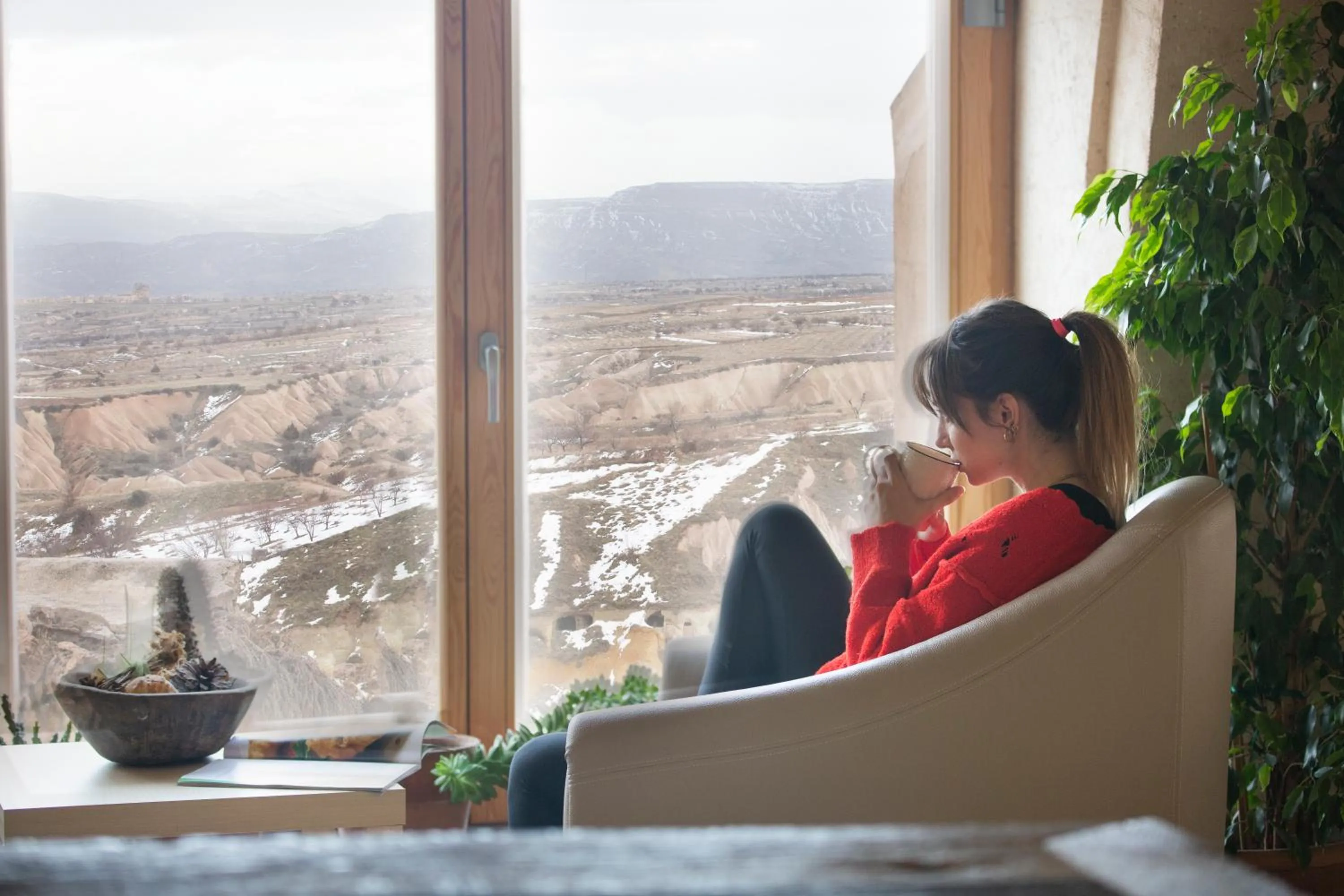 People in Kistar Cave Hotel