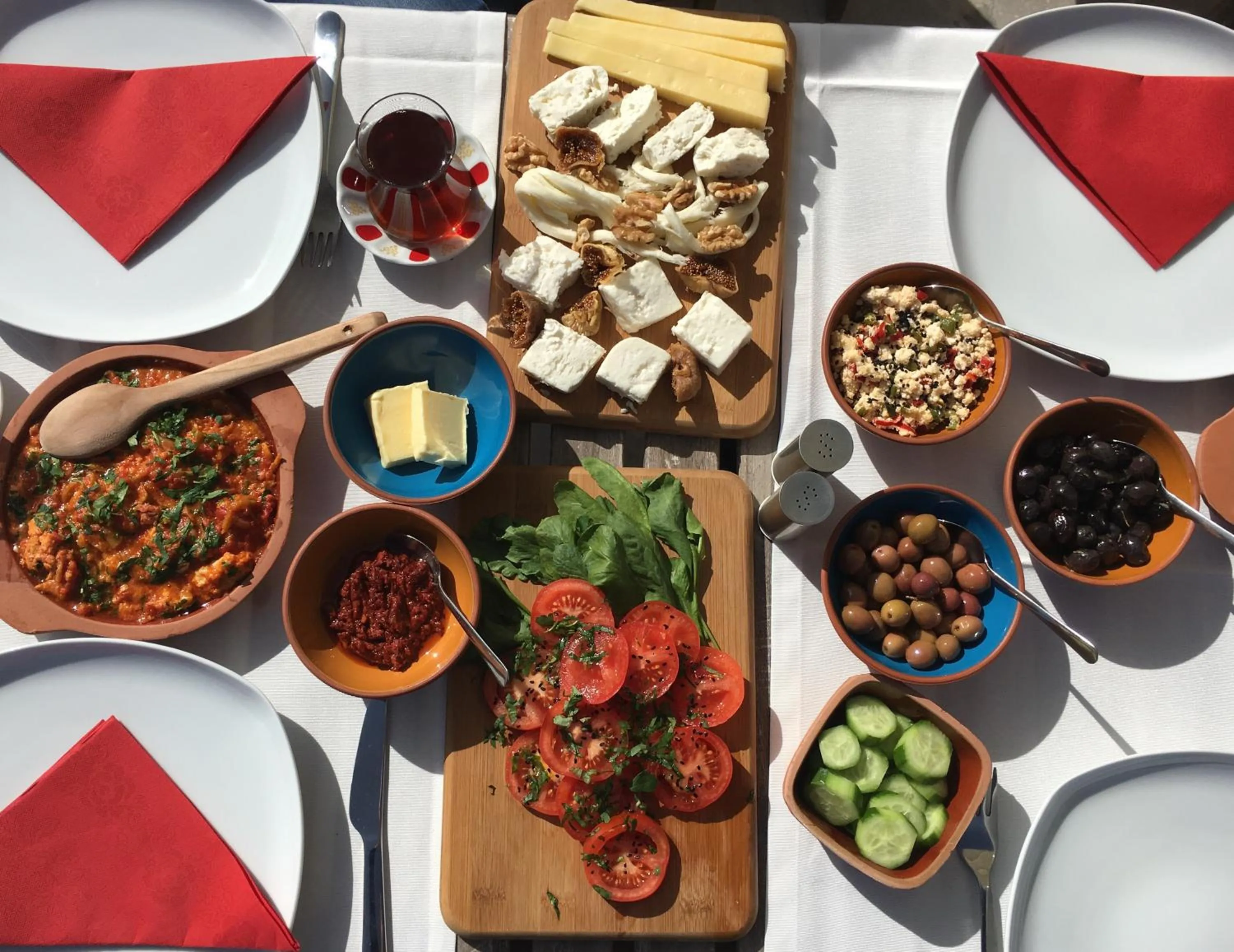 Breakfast in Kistar Cave Hotel