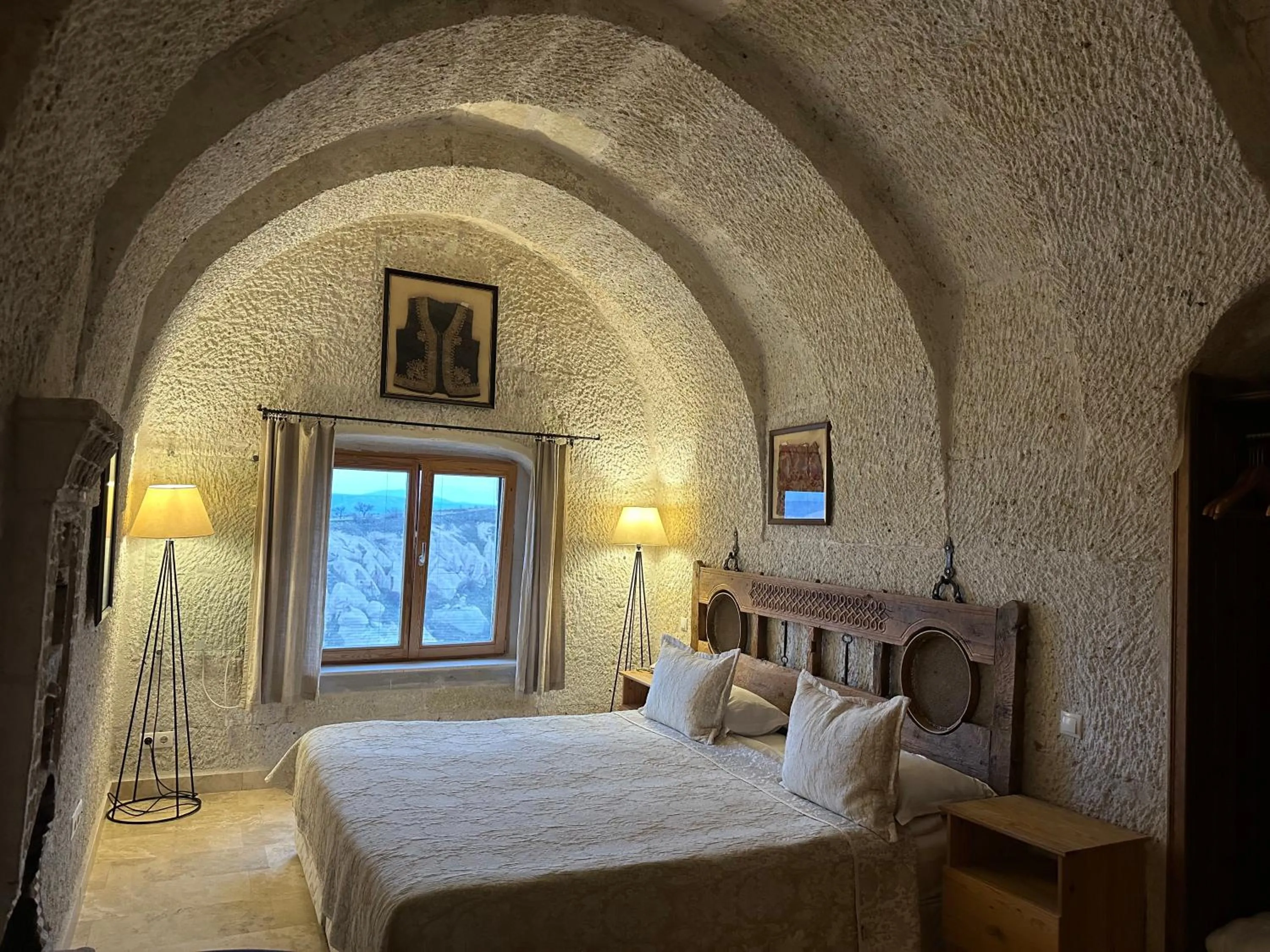 Bed in Kistar Cave Hotel