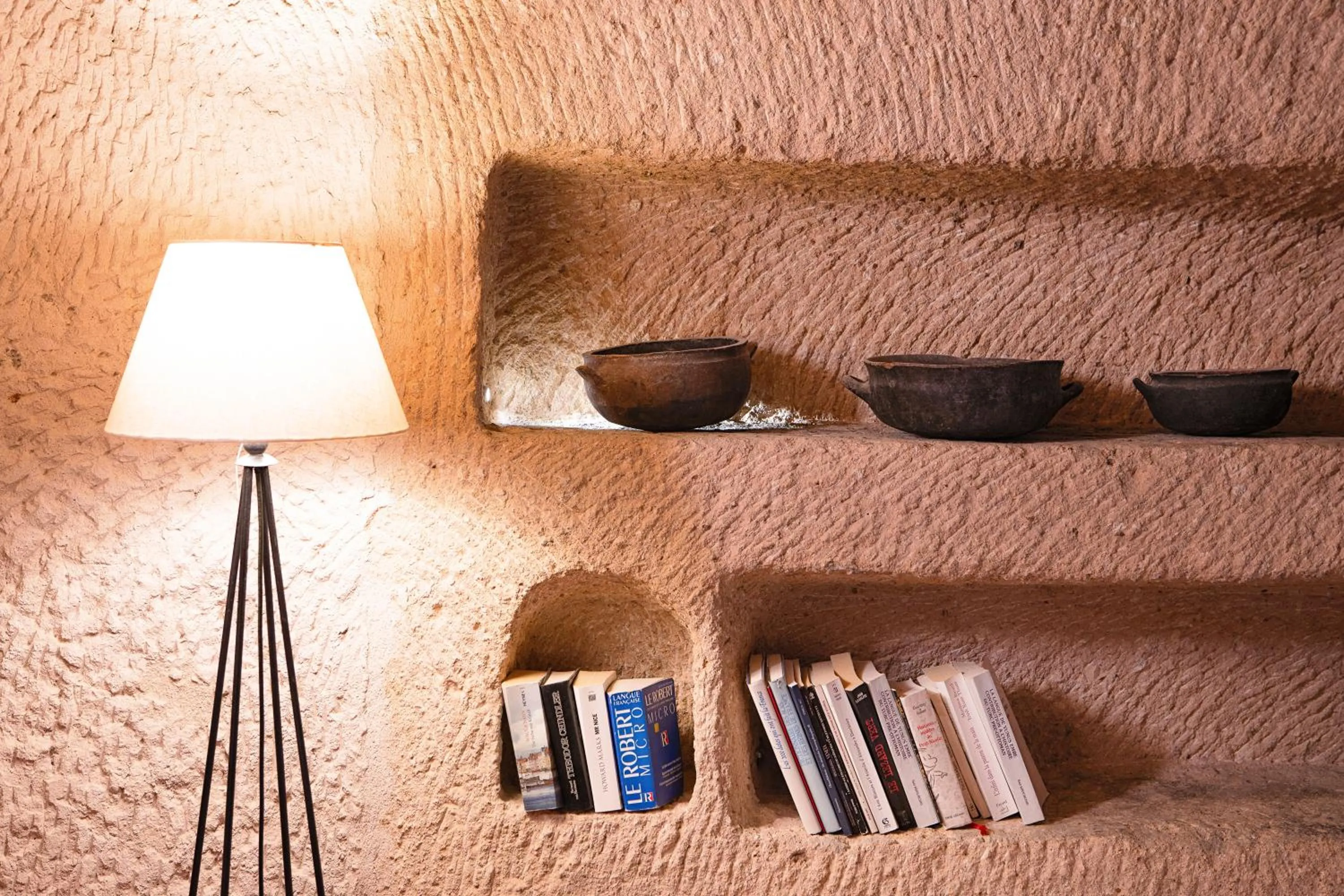 Decorative detail in Kistar Cave Hotel