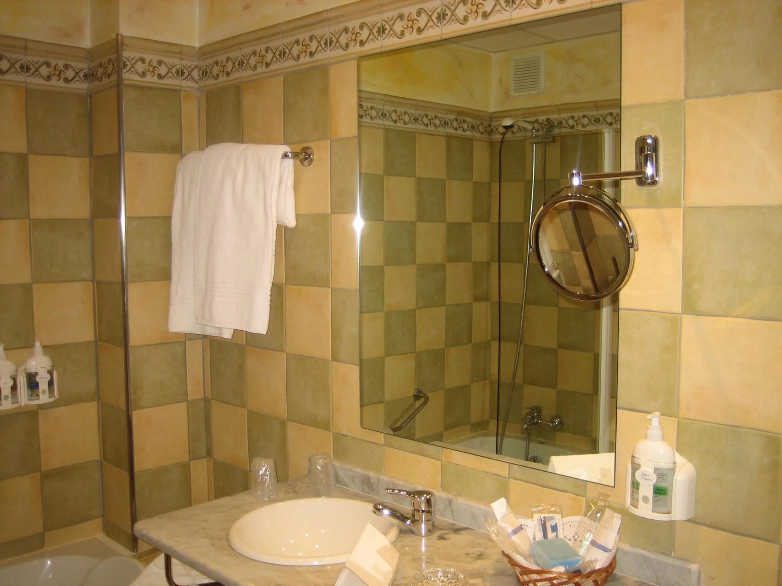 Bathroom in Hotel Santiago