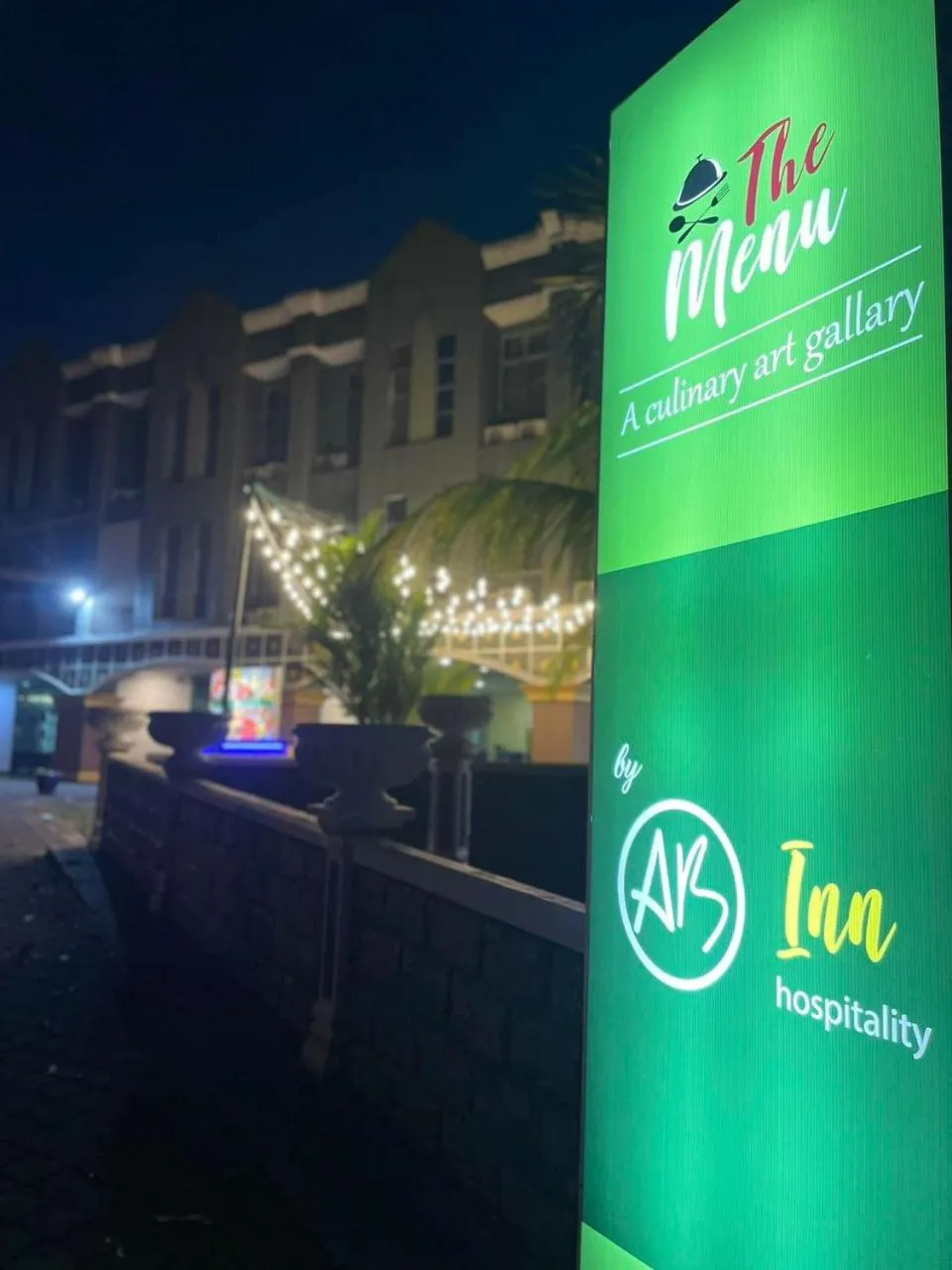 Restaurant/places to eat in AB Inn Hotel