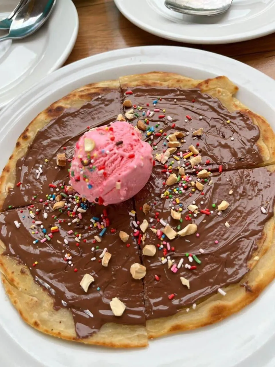 Restaurant/places to eat in AB Inn Hotel