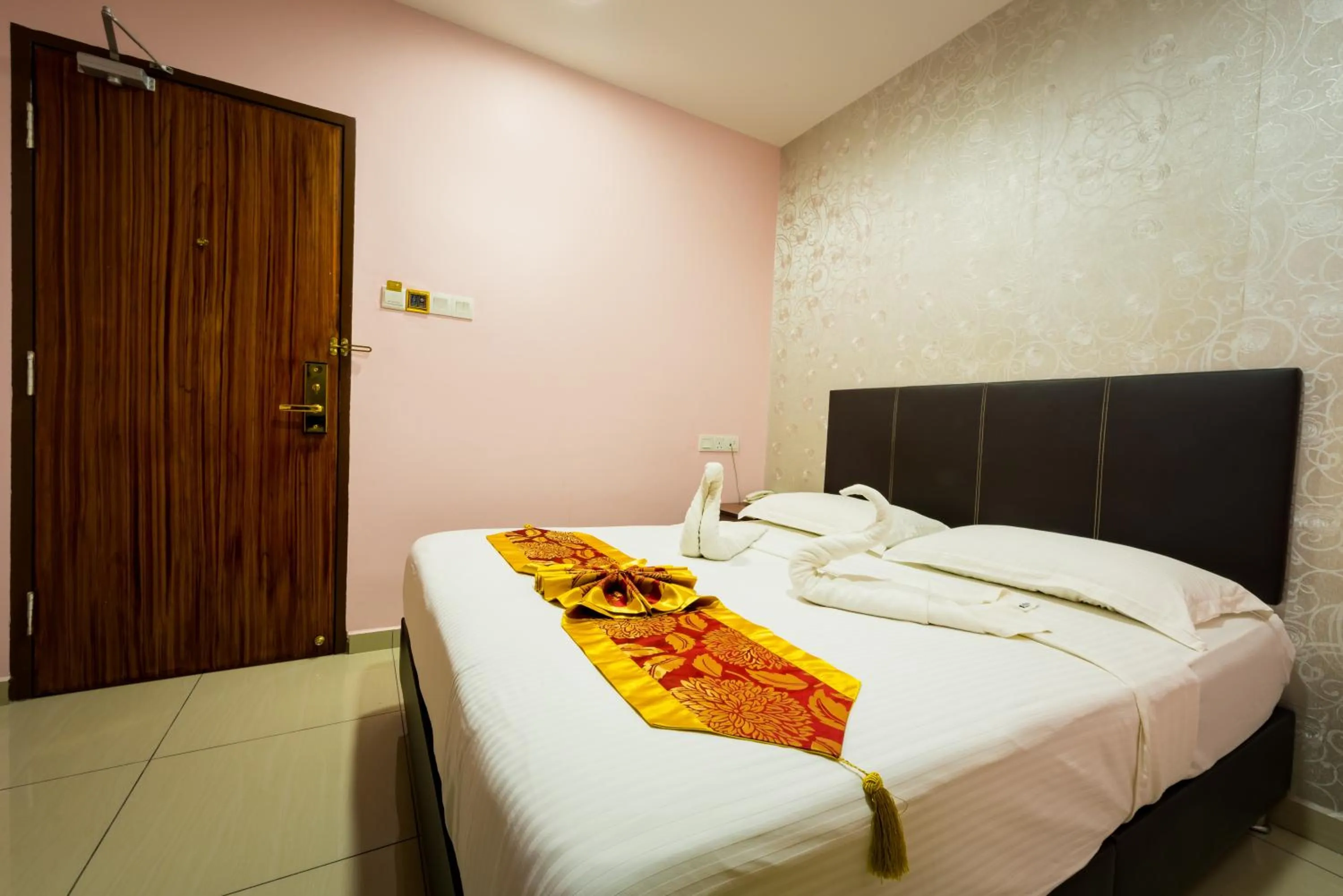 Bedroom, Bed in AB Inn Hotel