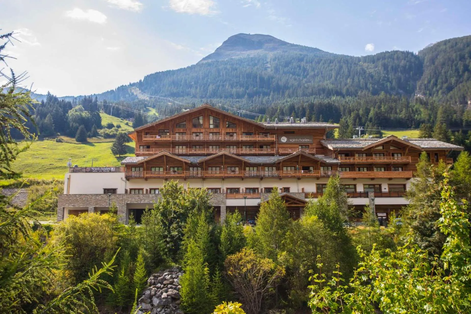 Property building in Hôtel Saint Charles Val Cenis