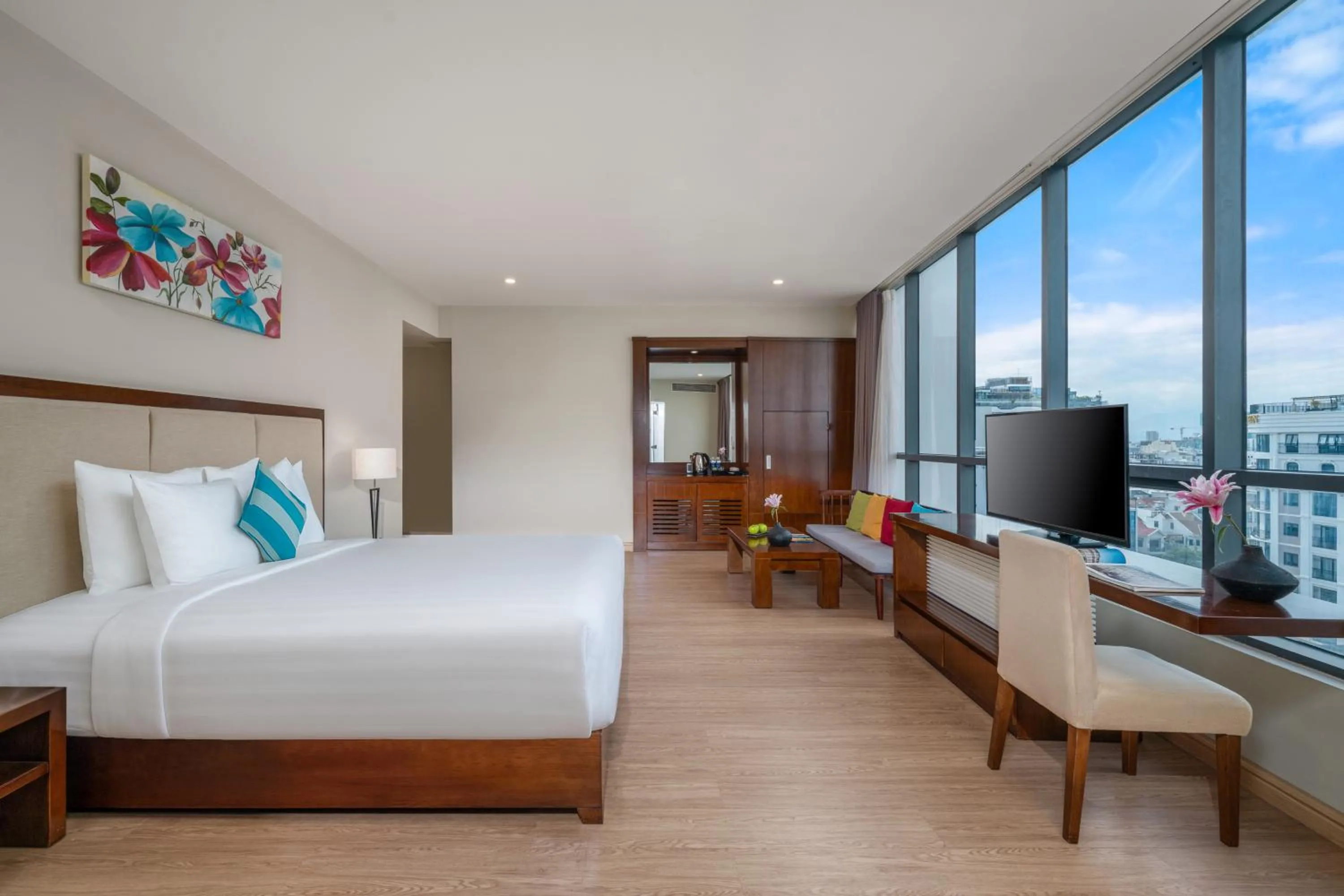 Bed in Avatar Danang Hotel