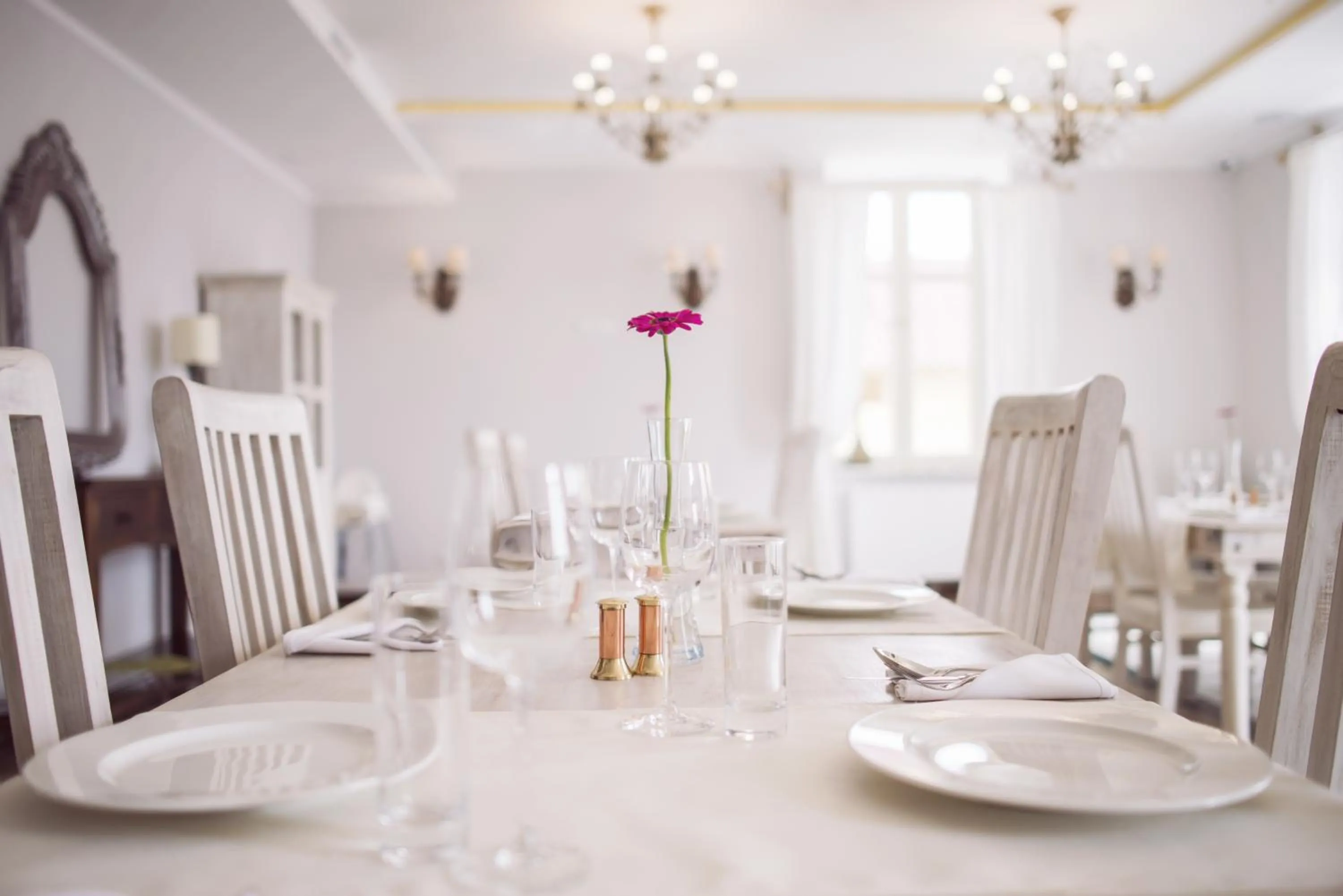 Food and drinks in Orient Palace