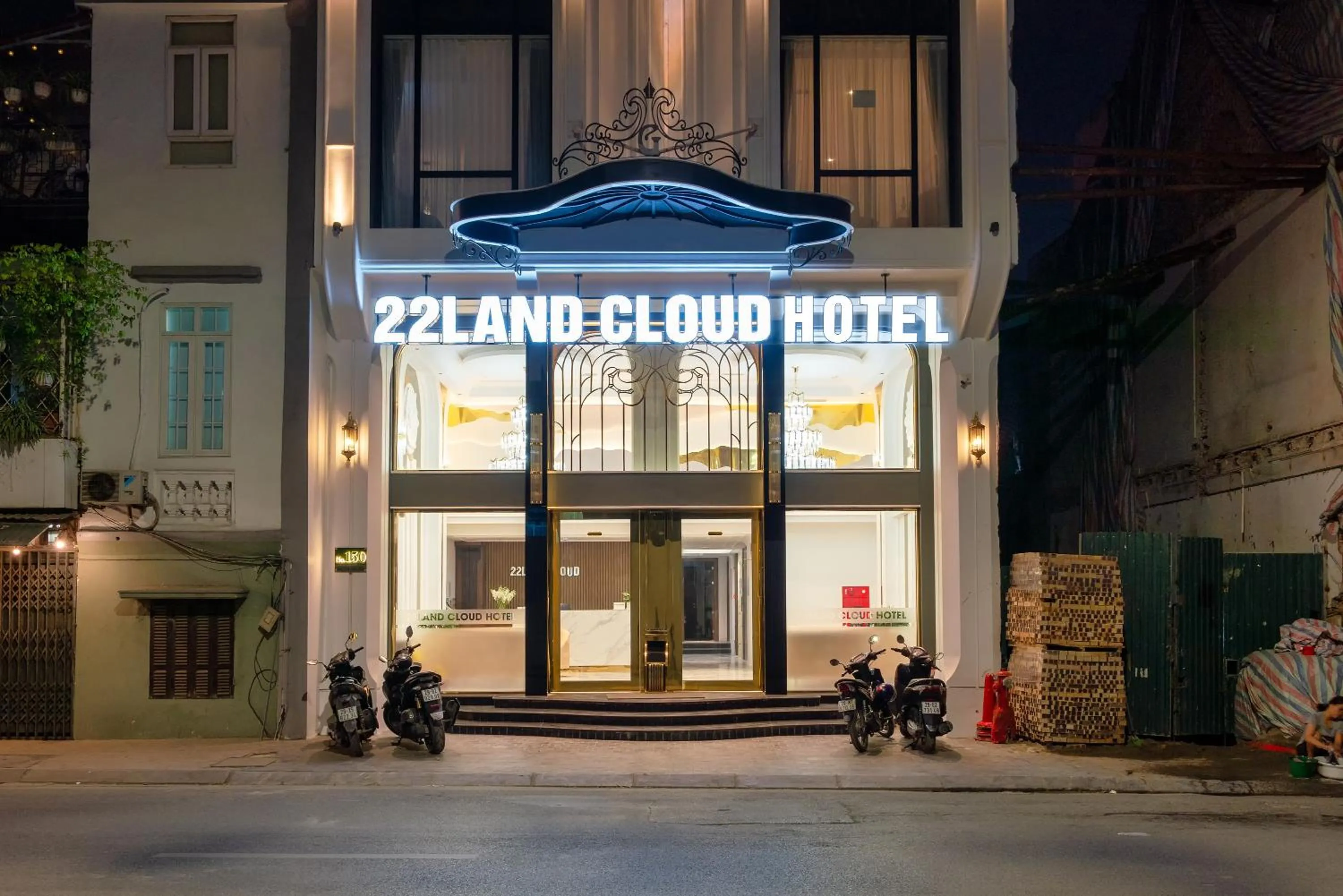 Property building in Cloud 22Land hotel