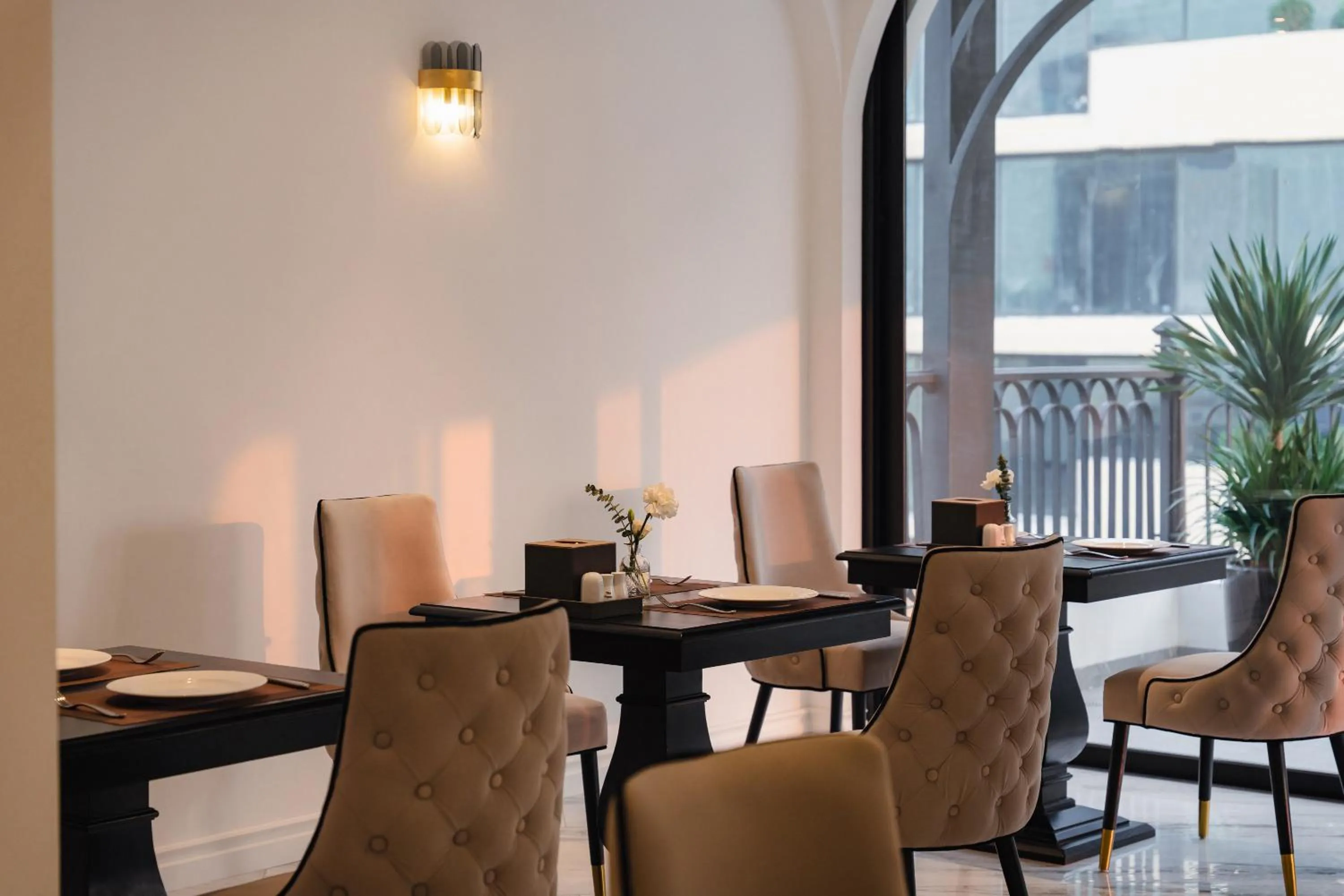 Restaurant/places to eat in Cloud 22Land hotel