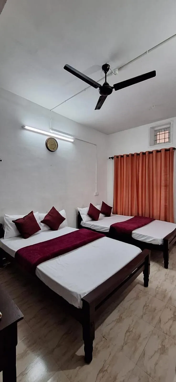 Bed in Holiday Apartments & Homestay