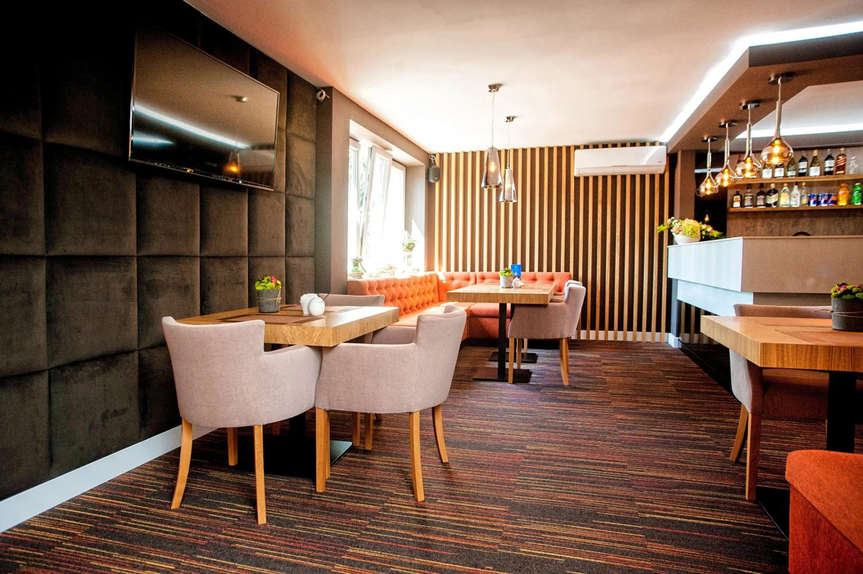 Lounge or bar in Elba Hotel