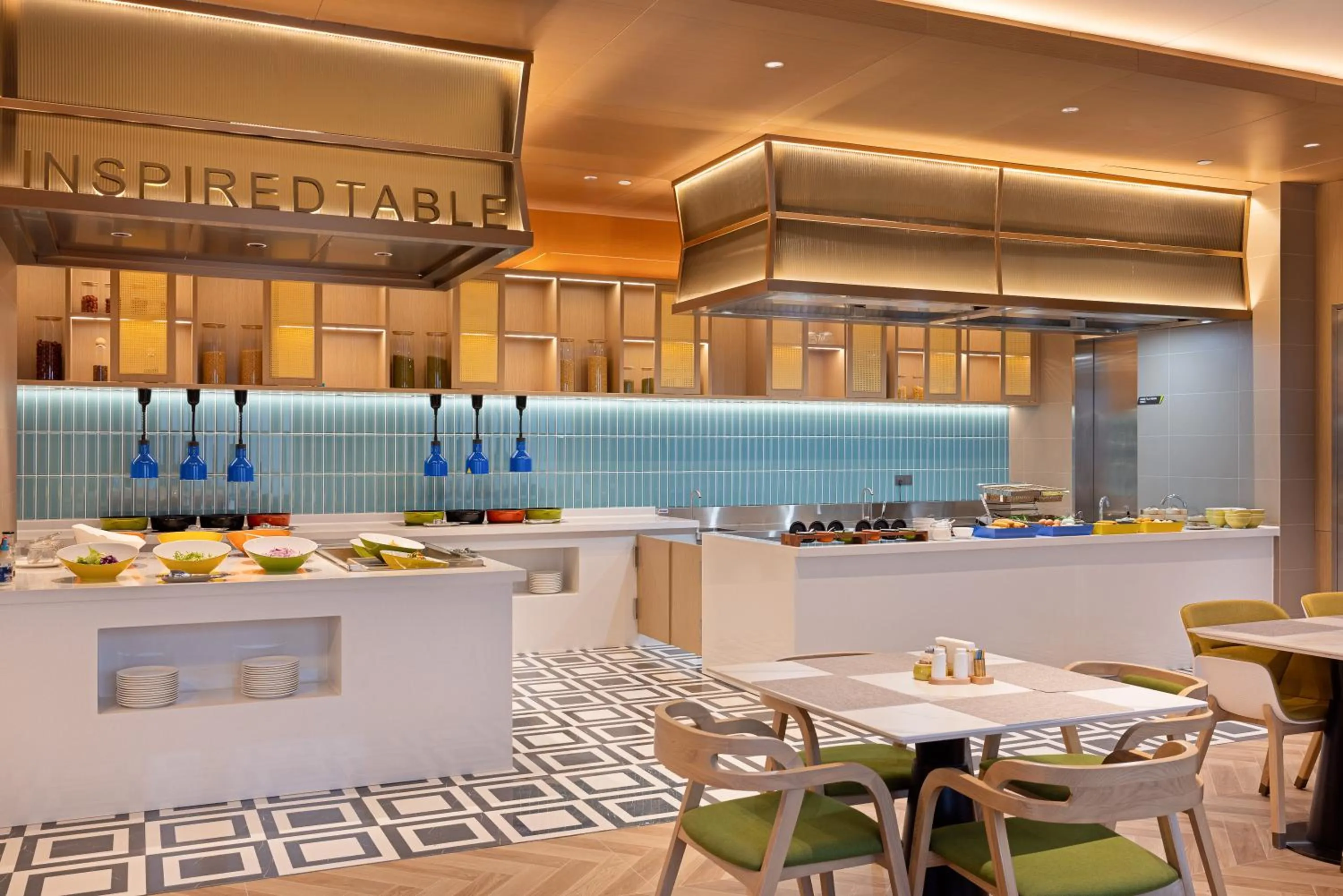 Restaurant/places to eat in Home2 Suite by Hilton Fuyang Taihe