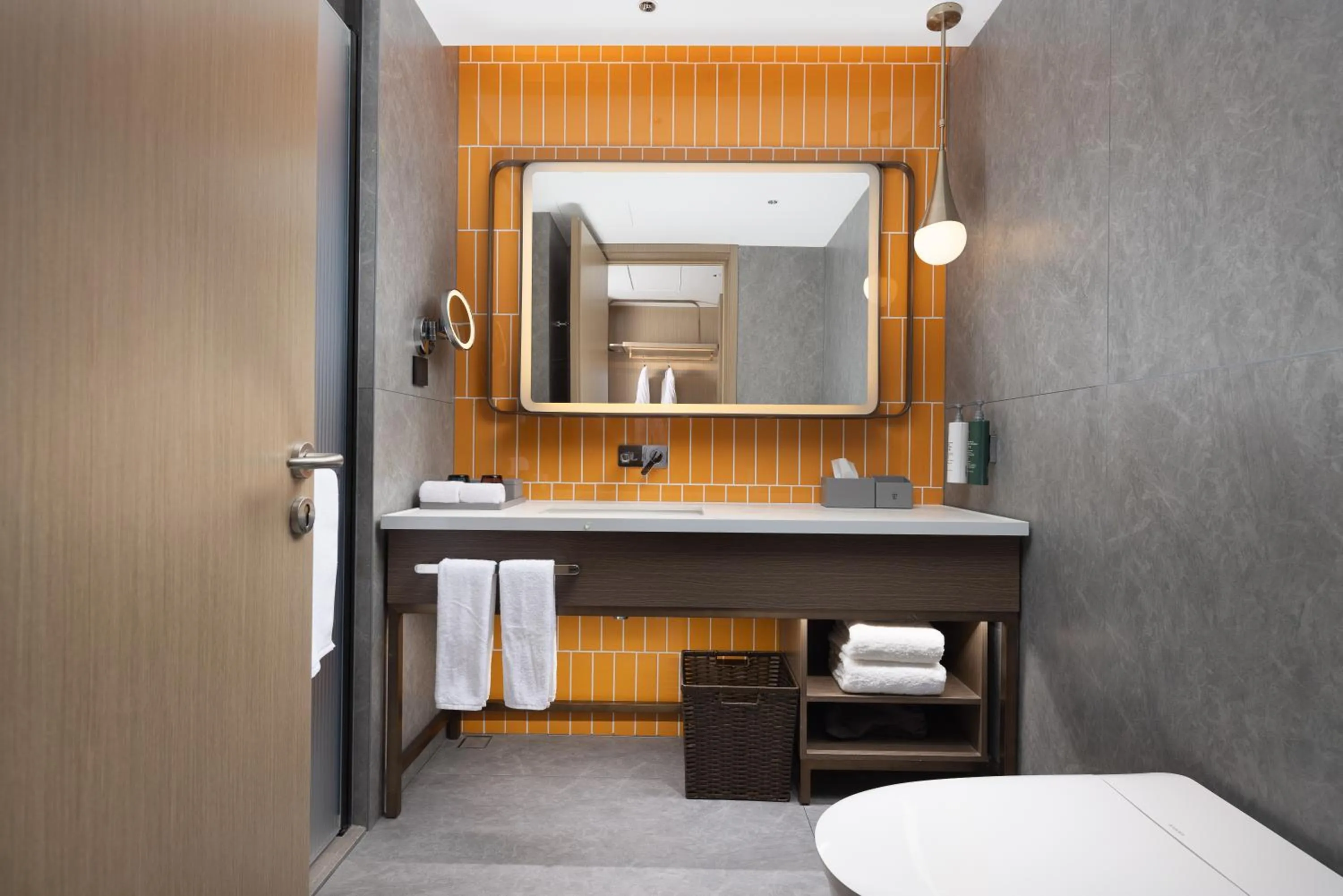 Toilet in Home2 Suite by Hilton Fuyang Taihe