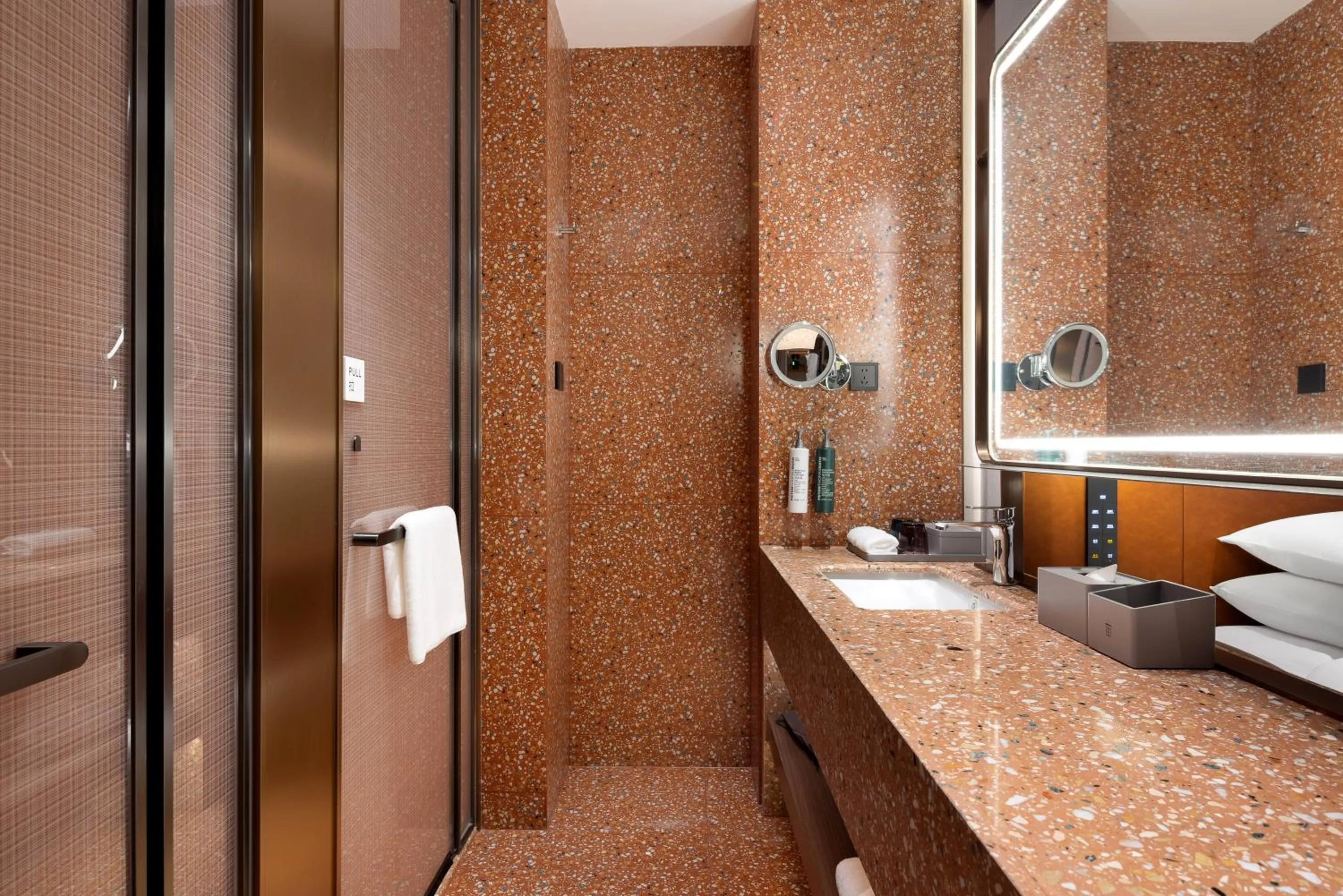 Shower in Home2 Suite by Hilton Ningbo Yinzhou