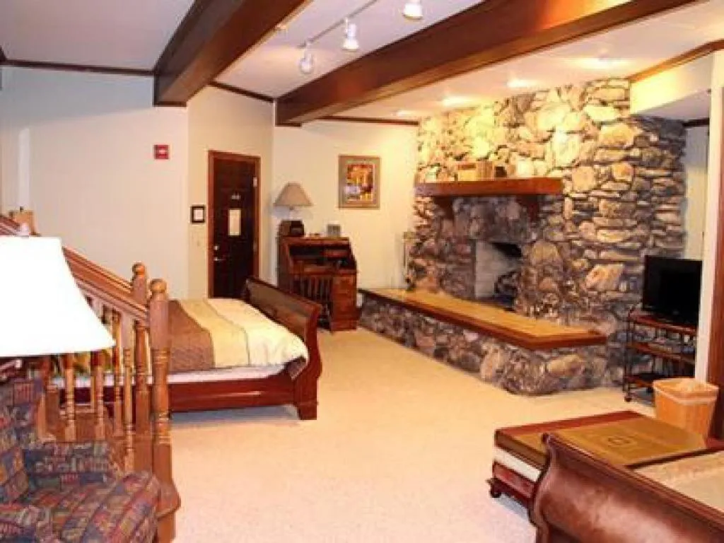 Bedroom in The Inn at Dresden