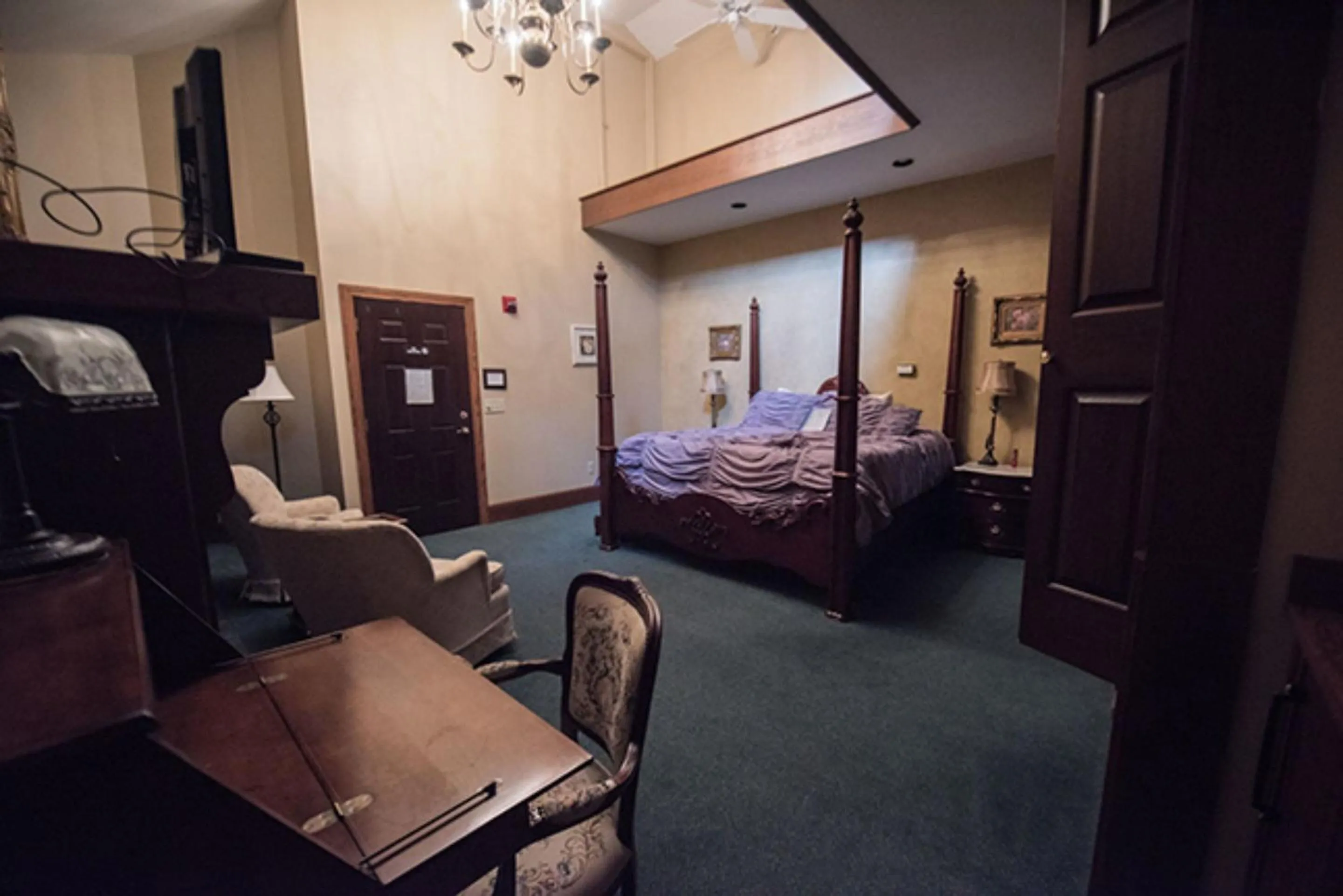 Other, Bed in The Inn at Dresden