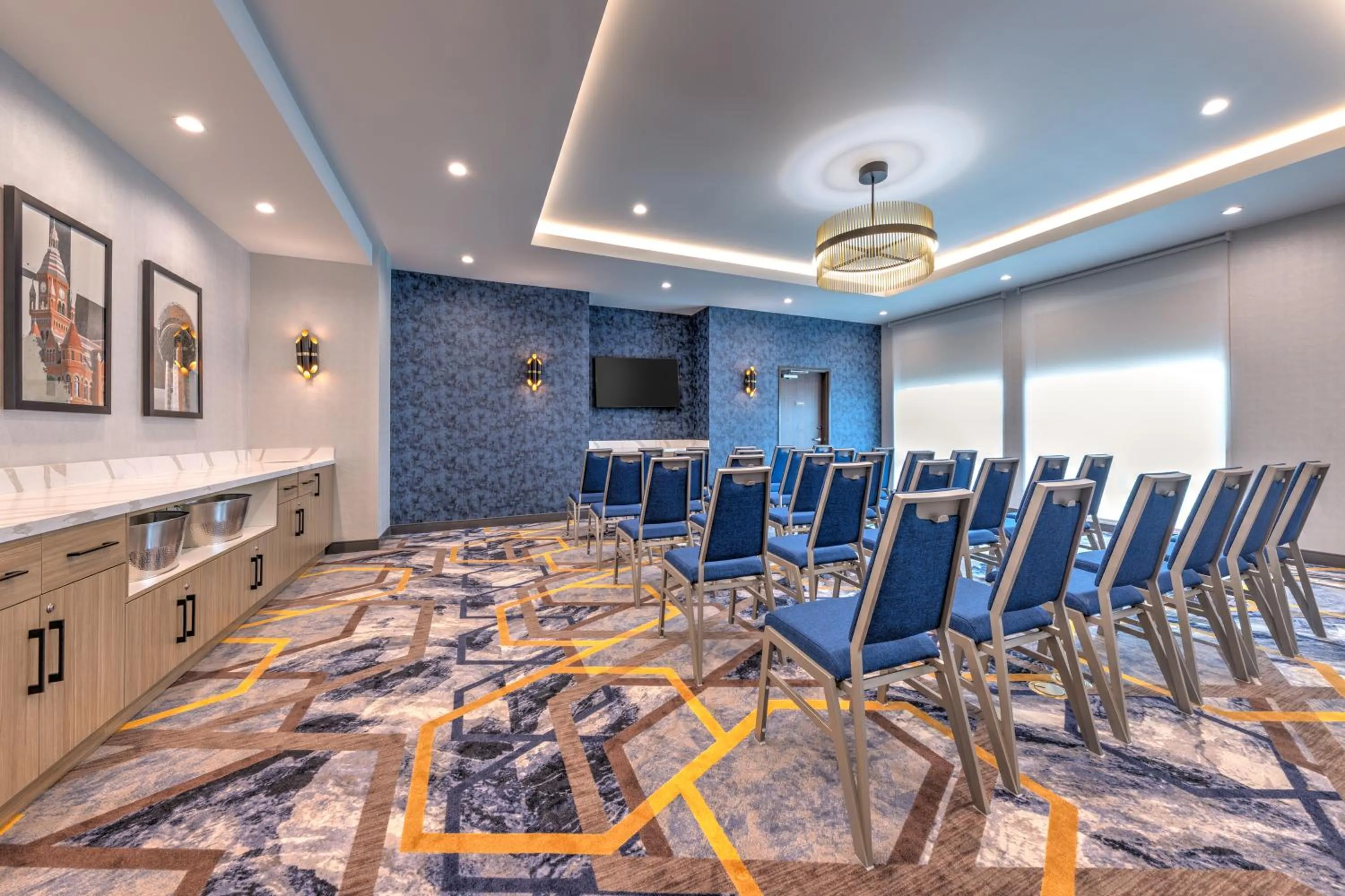 Meeting/conference room in Hampton Inn & Suites Irving Hwy 183